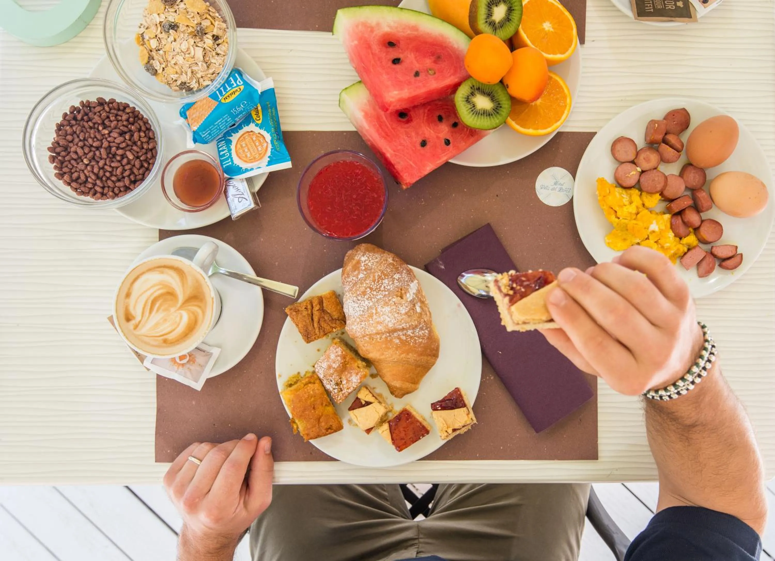 Food and drinks in Hotel Villa del Parco