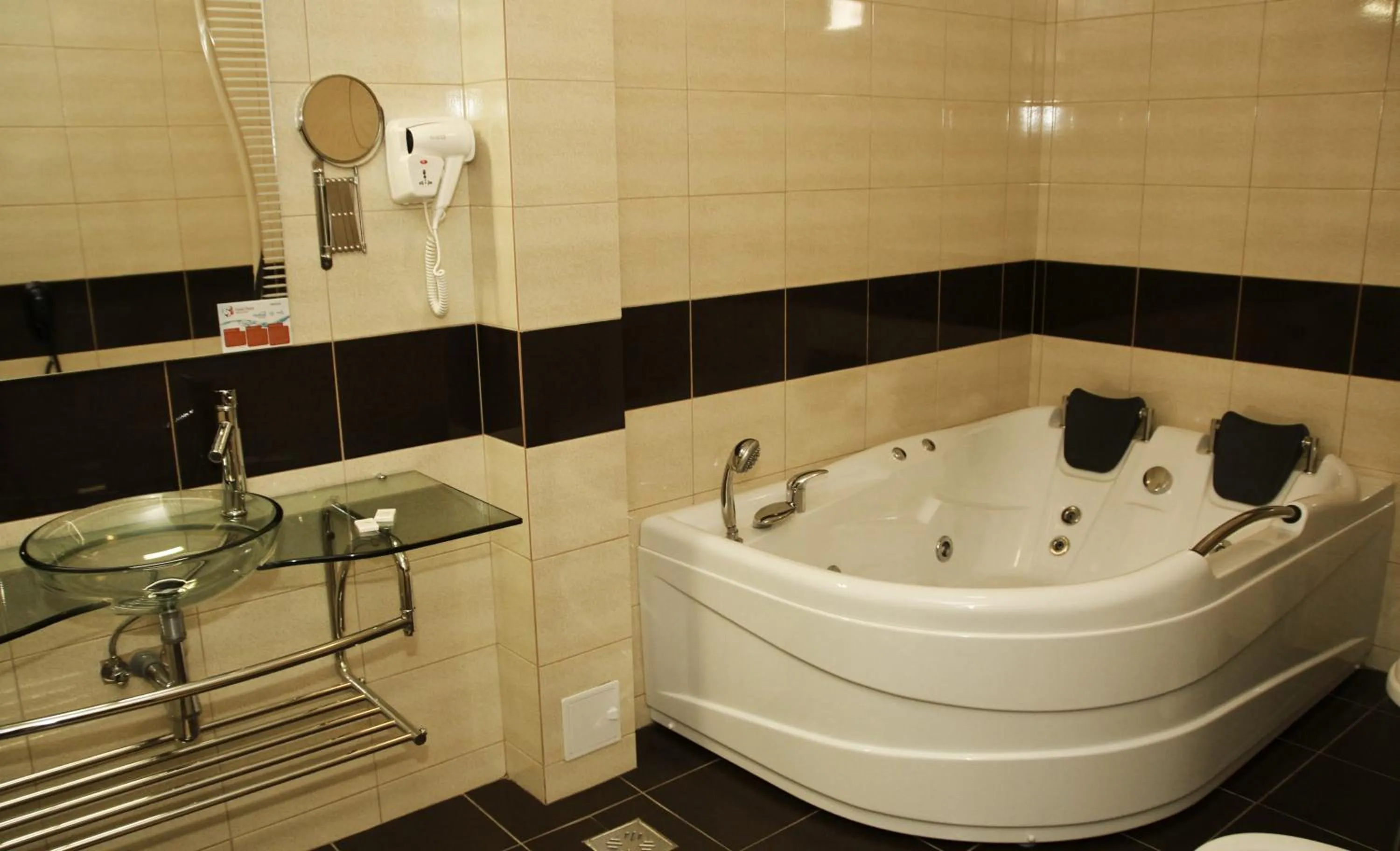 Bathroom in Bacolux Diana, Herculane