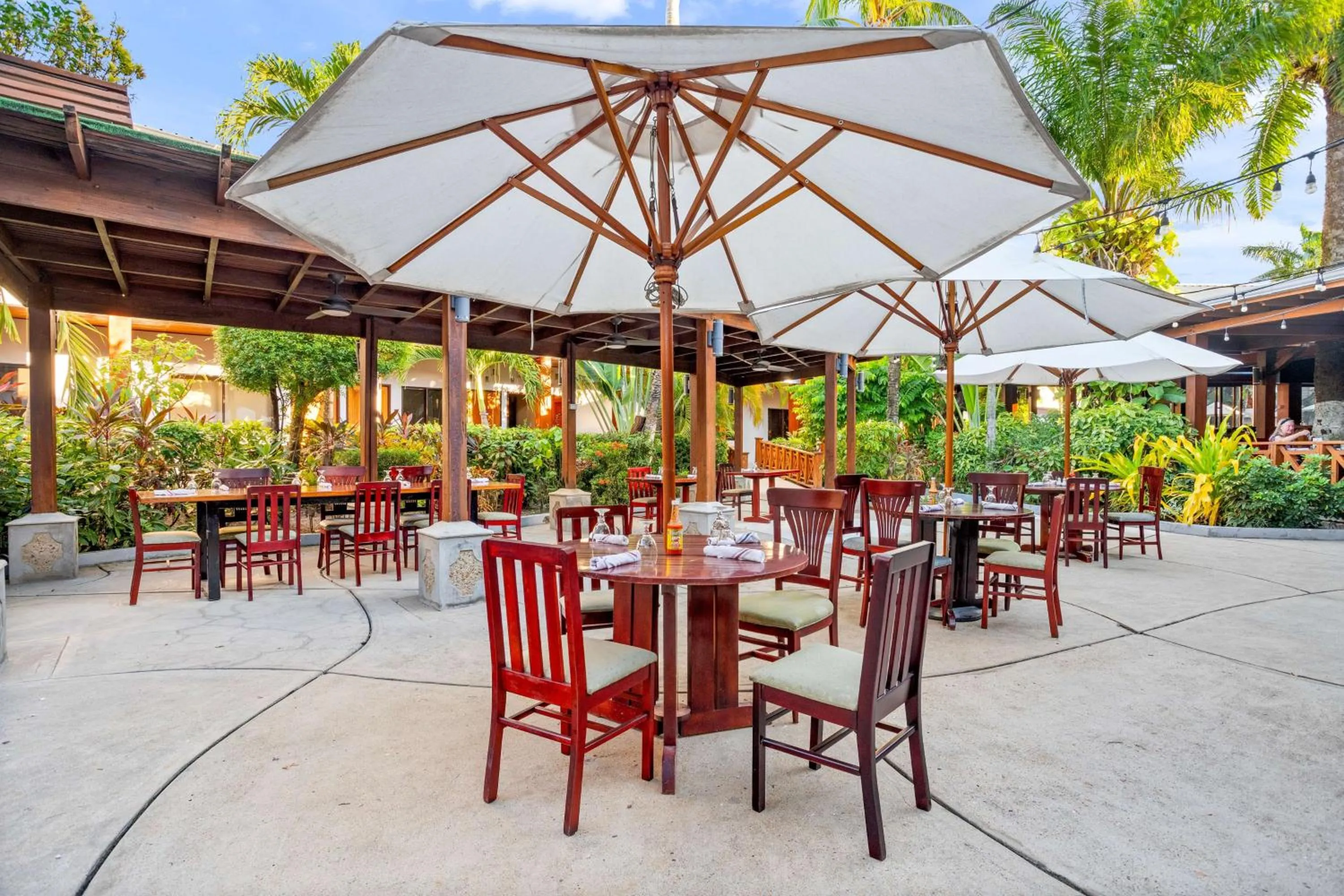 Food and drinks in Best Western Plus Belize Biltmore Plaza