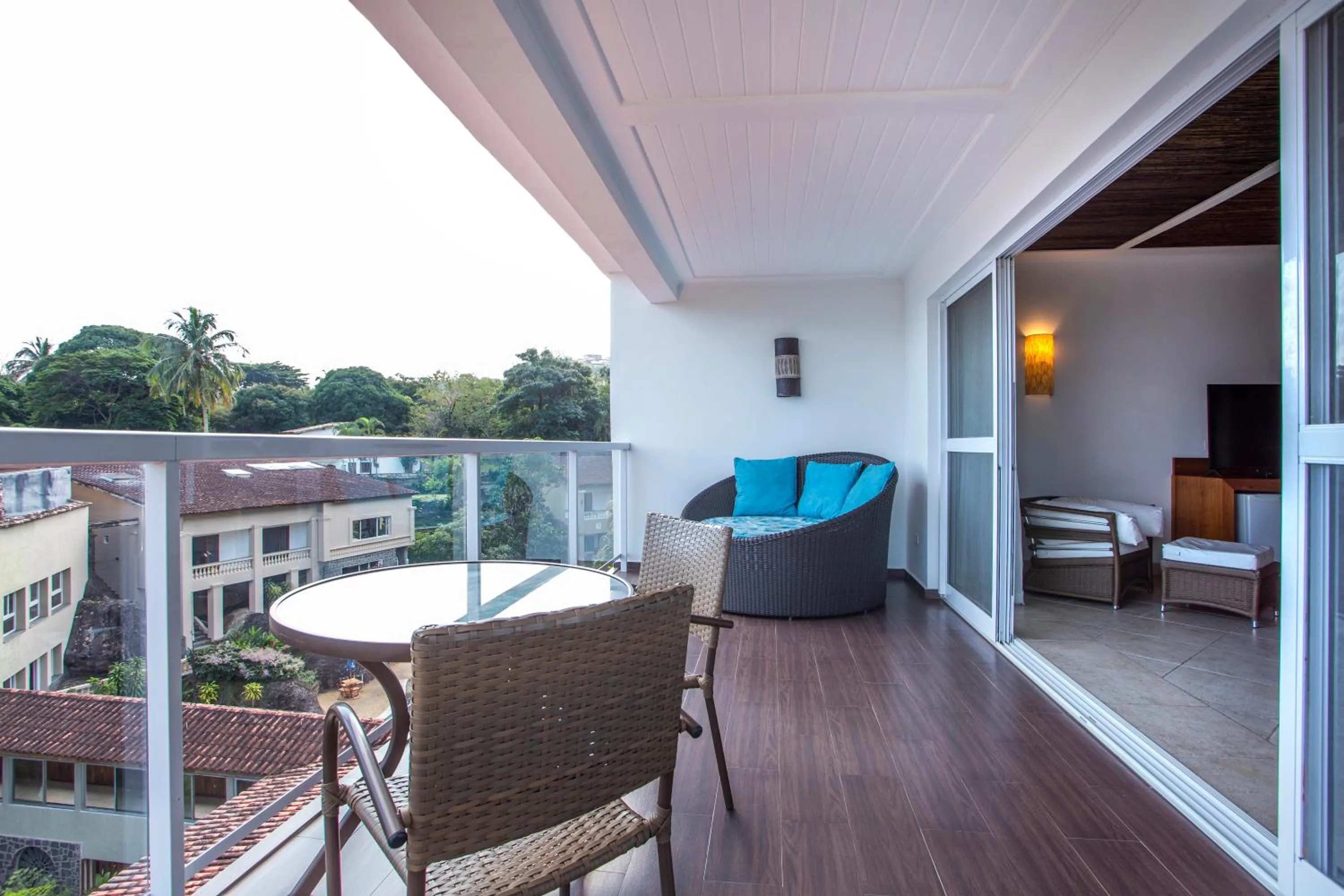 Day in Hotel Mercedes