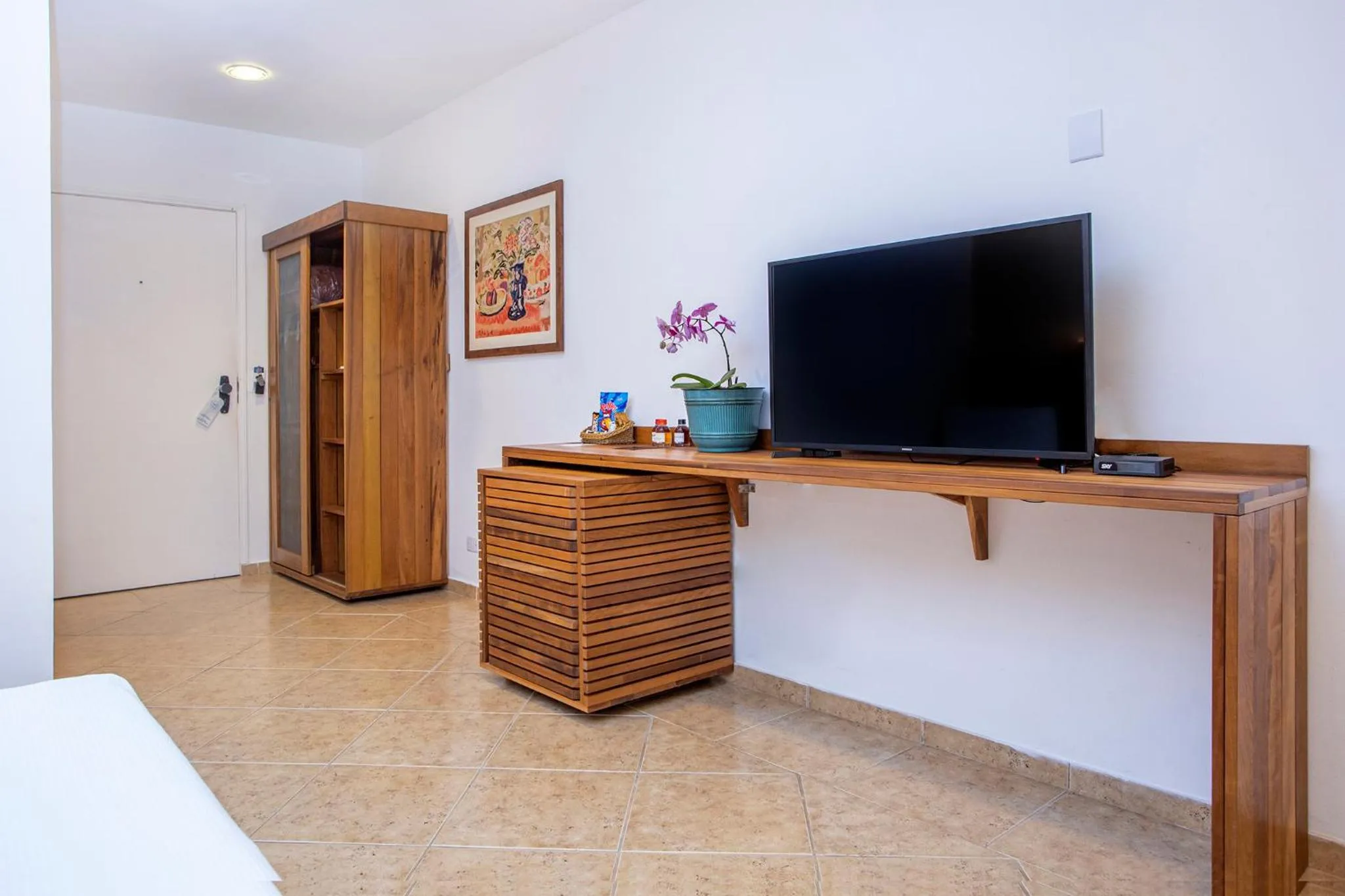 TV and multimedia in Hotel Mercedes