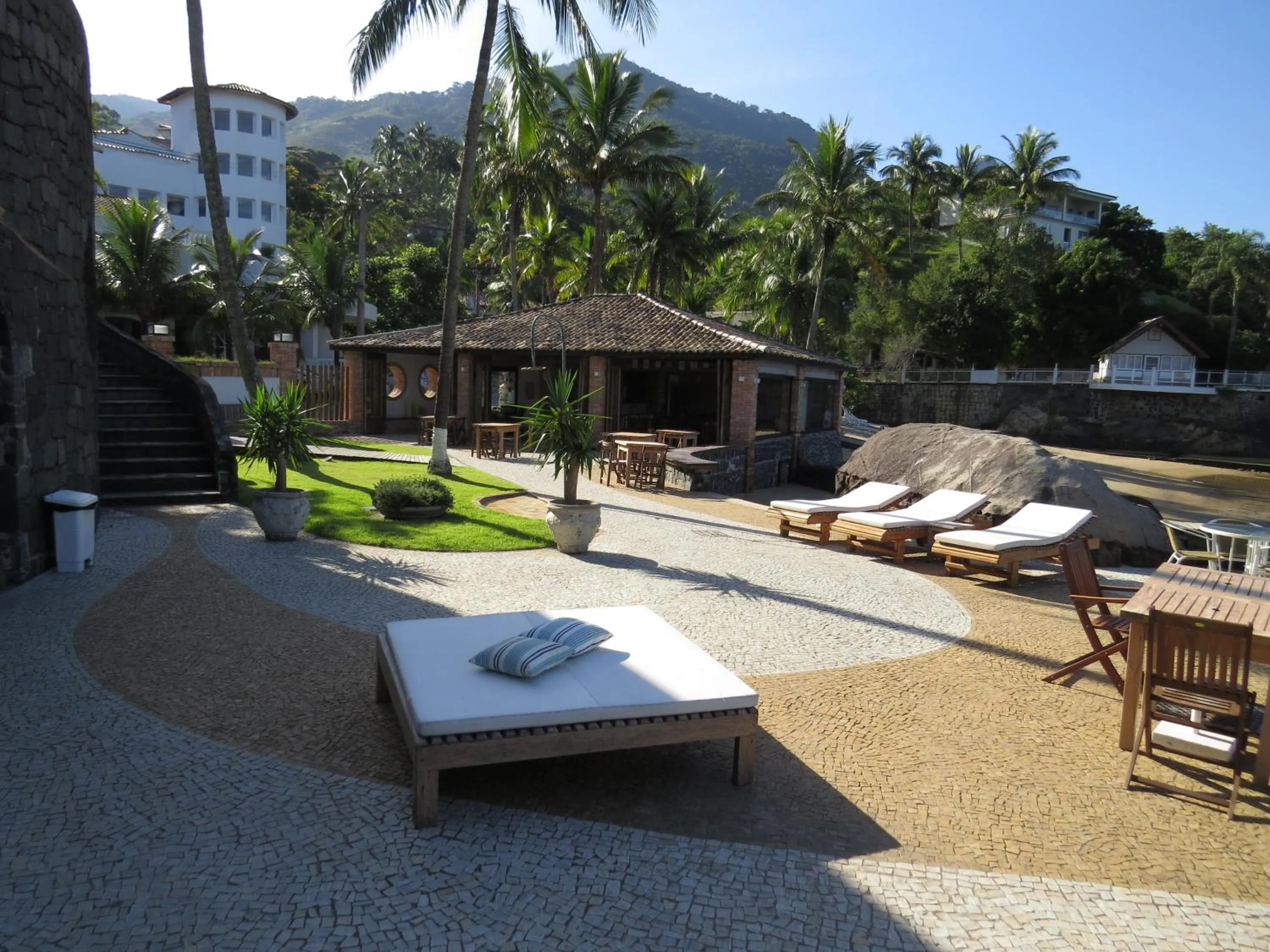 Day in Hotel Mercedes