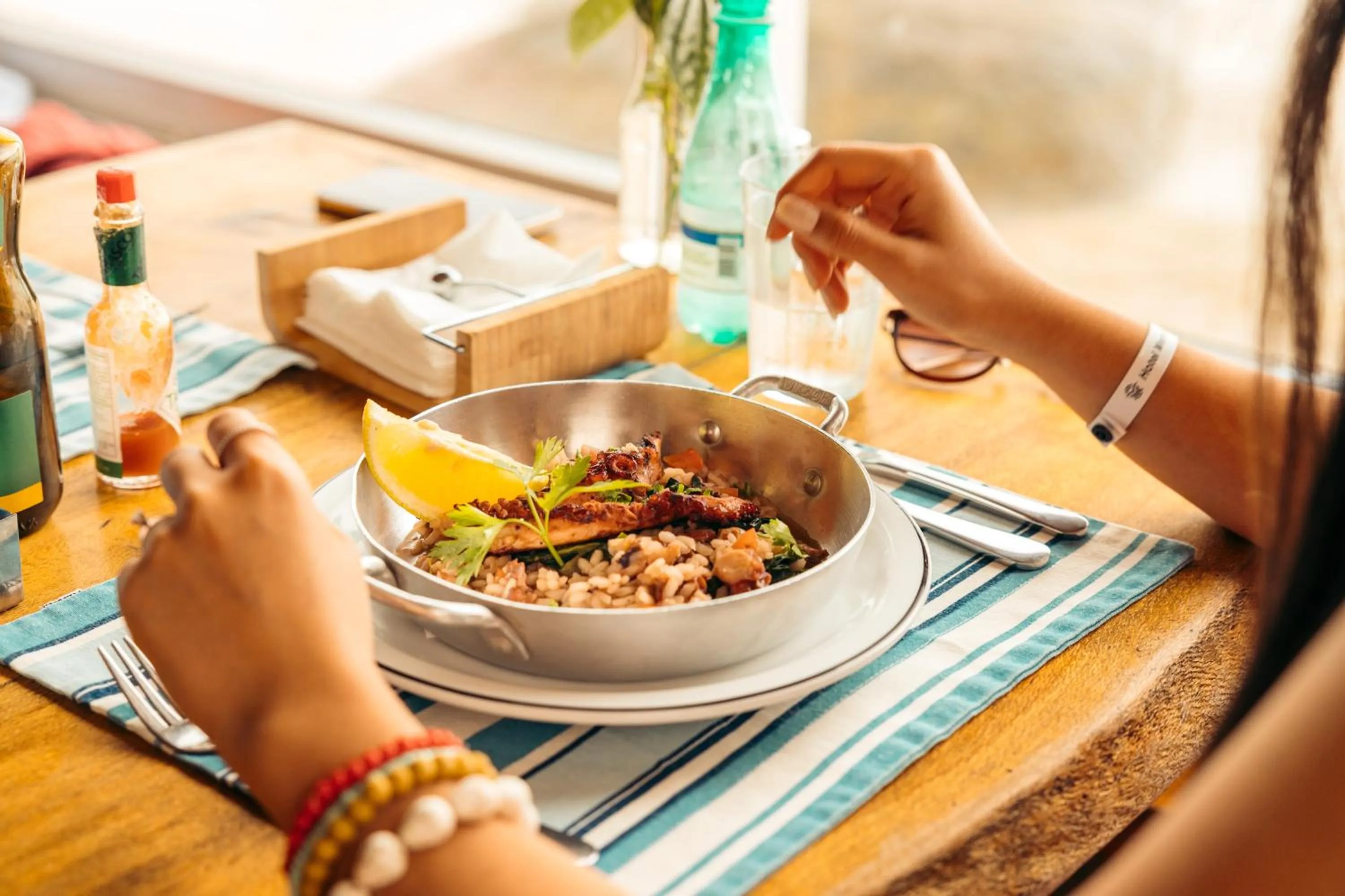 Restaurant/places to eat in Hotel Mercedes