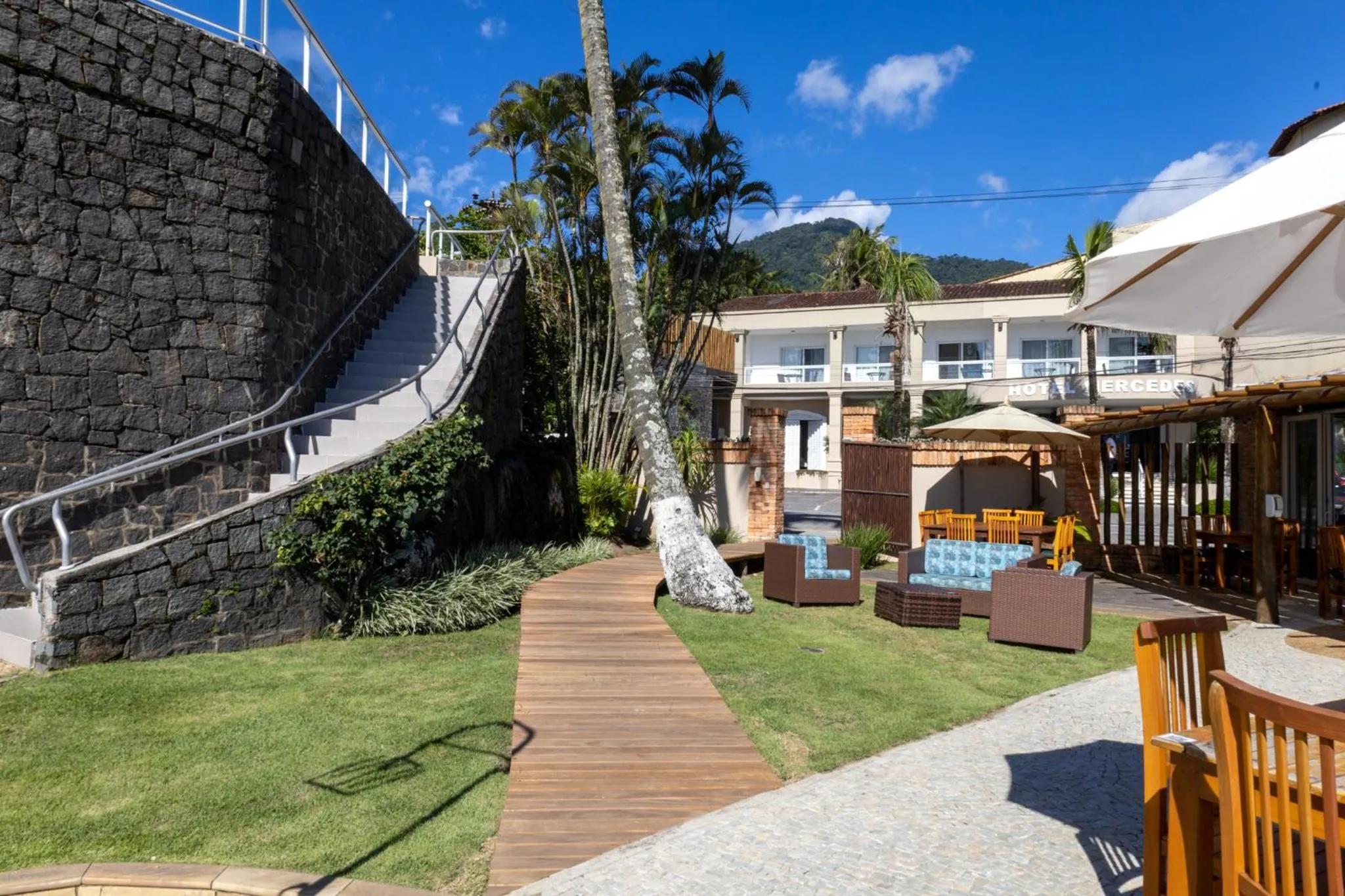 Day in Hotel Mercedes