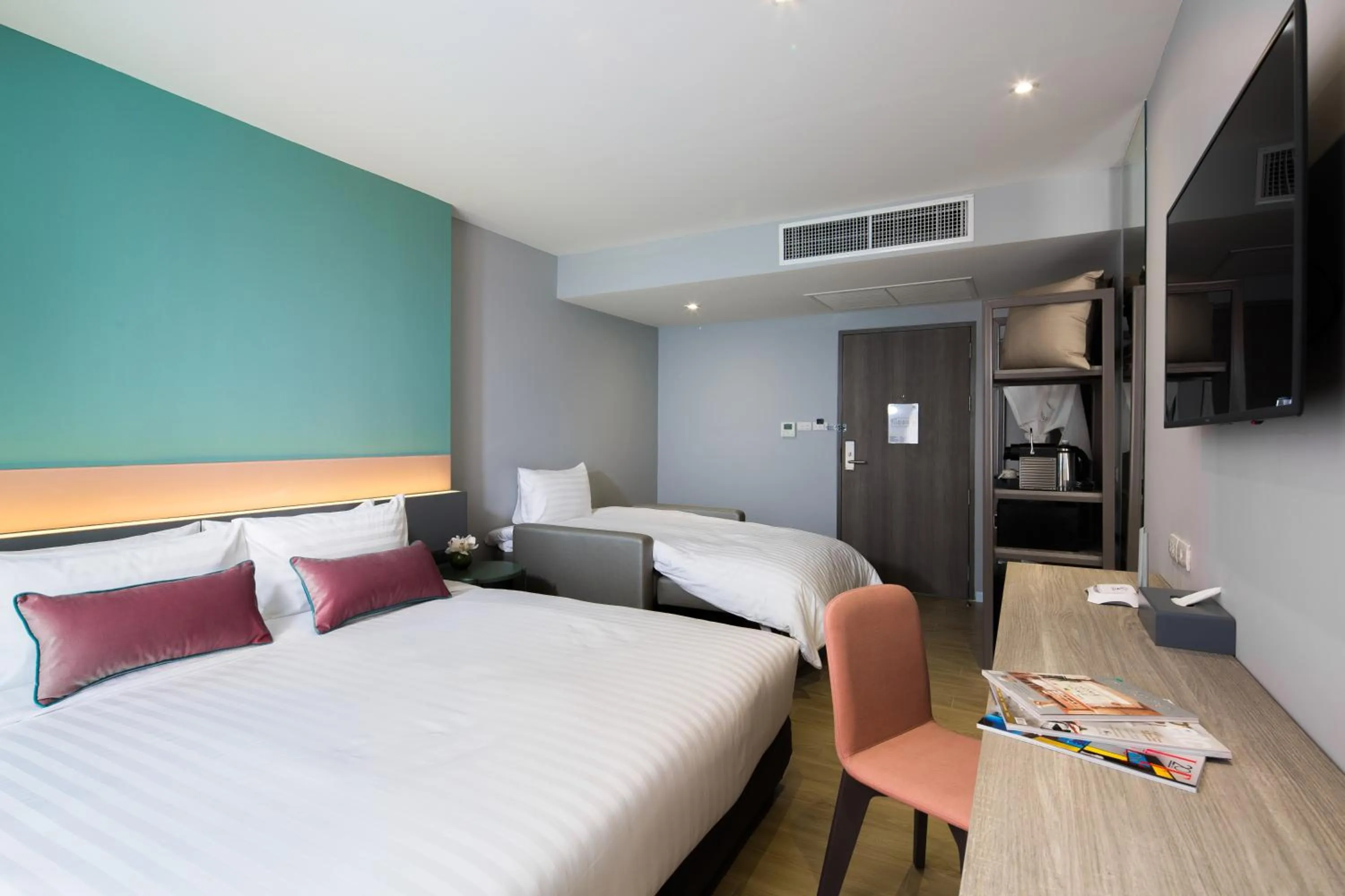 Photo of the whole room, Bed in Hotel Tranz