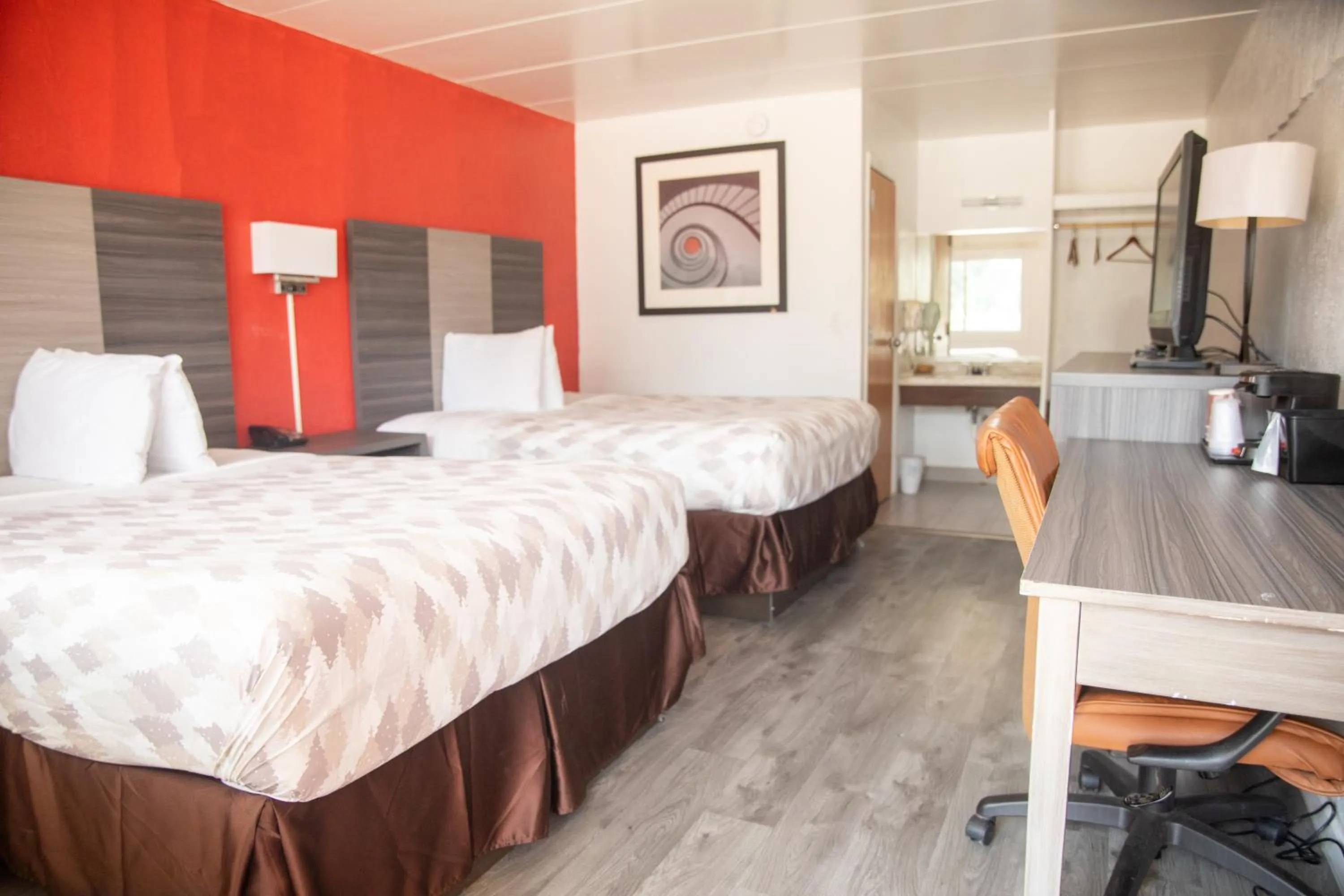 Photo of the whole room, Bed in Americas Best Value Inn Vandalia