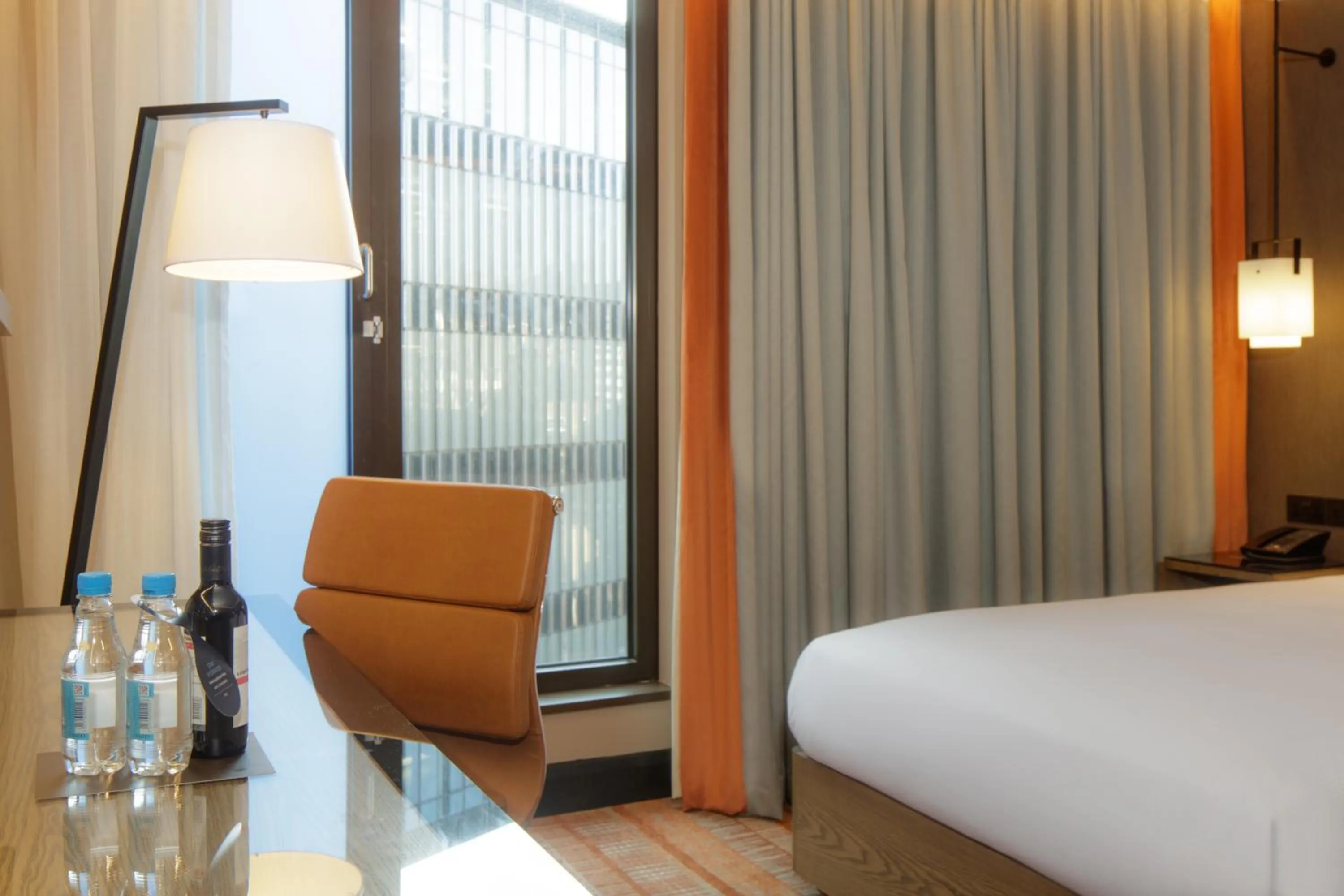 Bedroom, Bed in Hilton London Tower Bridge