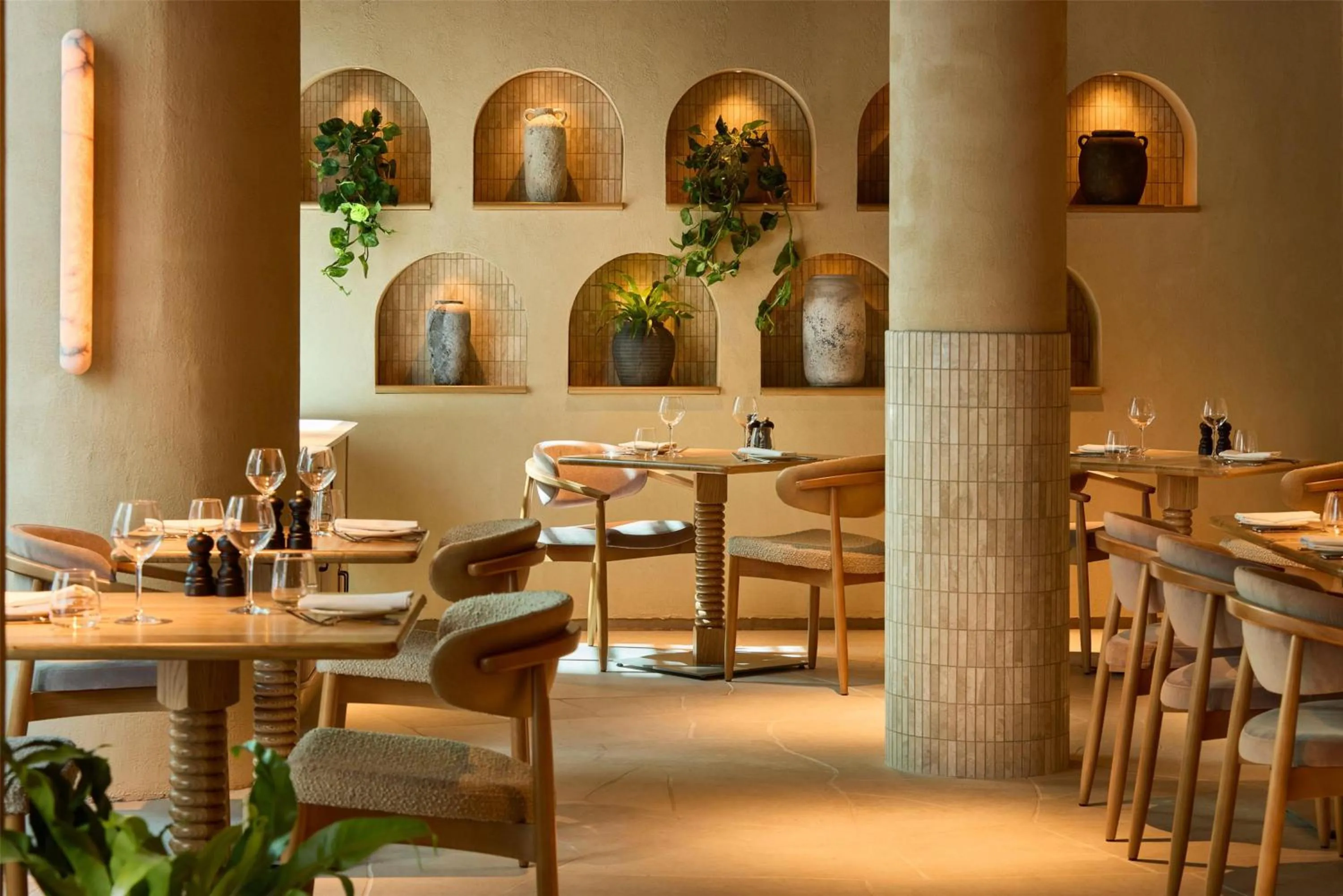 Restaurant/places to eat in Hilton London Tower Bridge