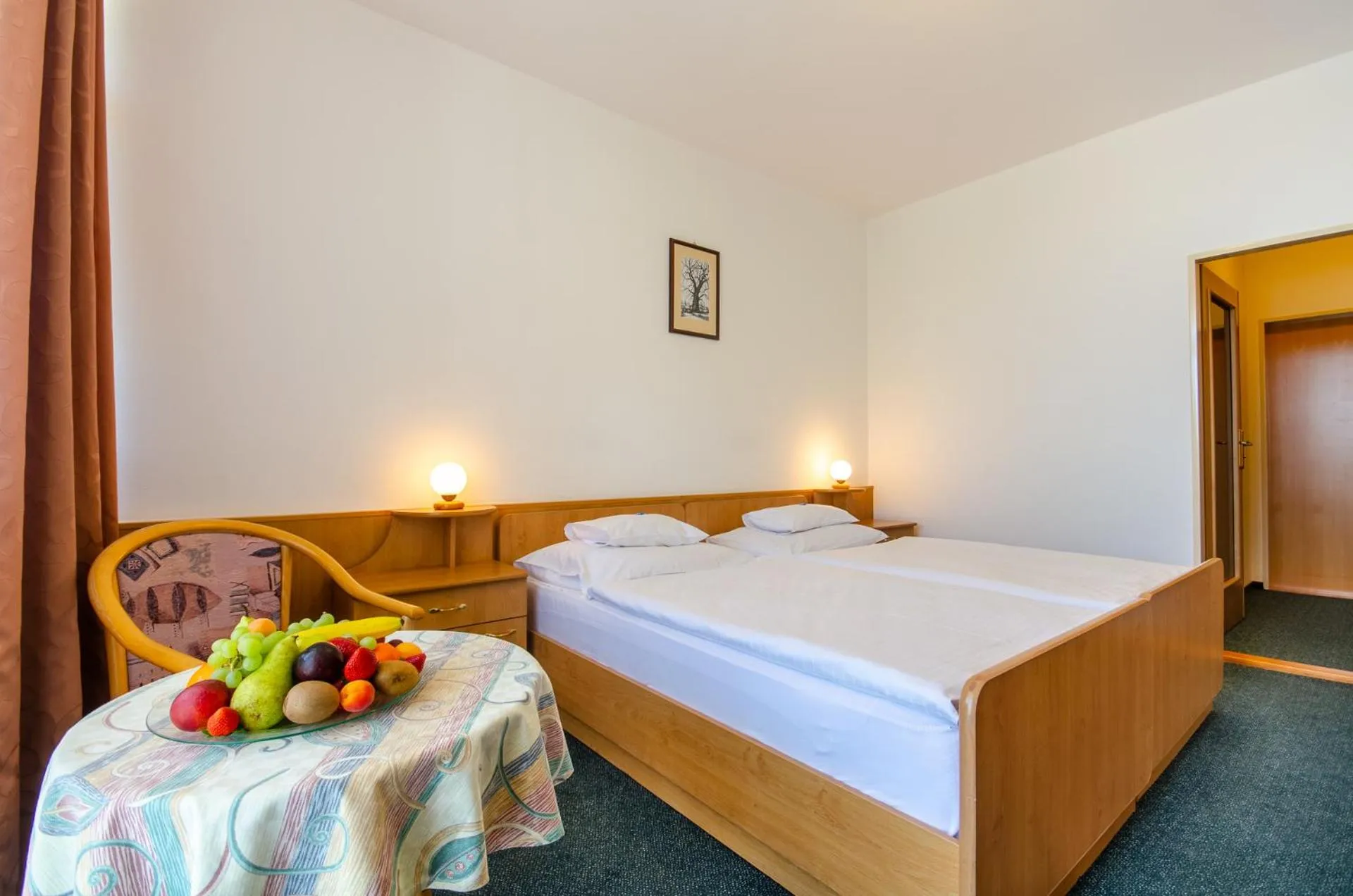 Bedroom, Bed in Hotel Kotyza