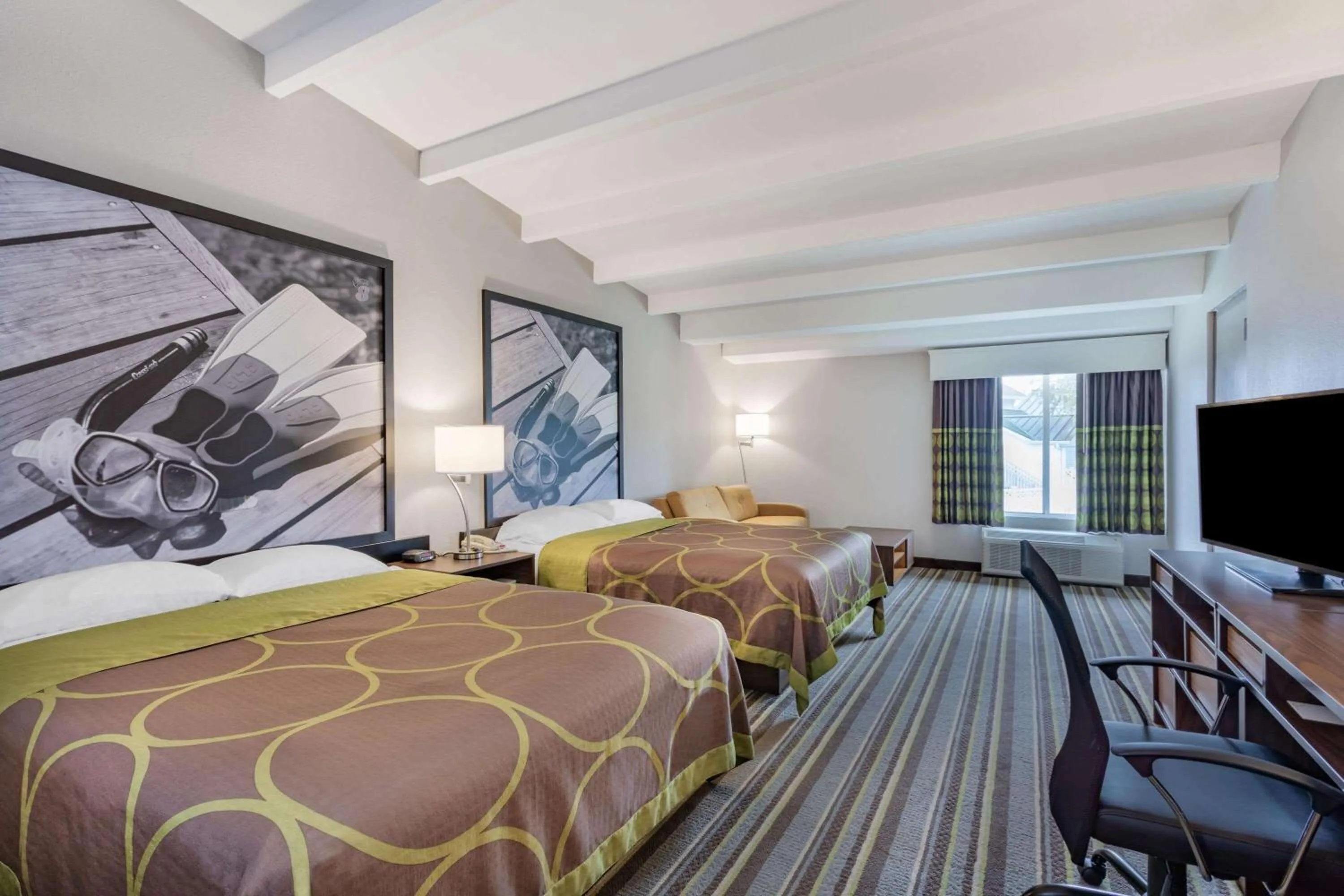 Photo of the whole room, Bed in Super 8 by Wyndham Melbourne