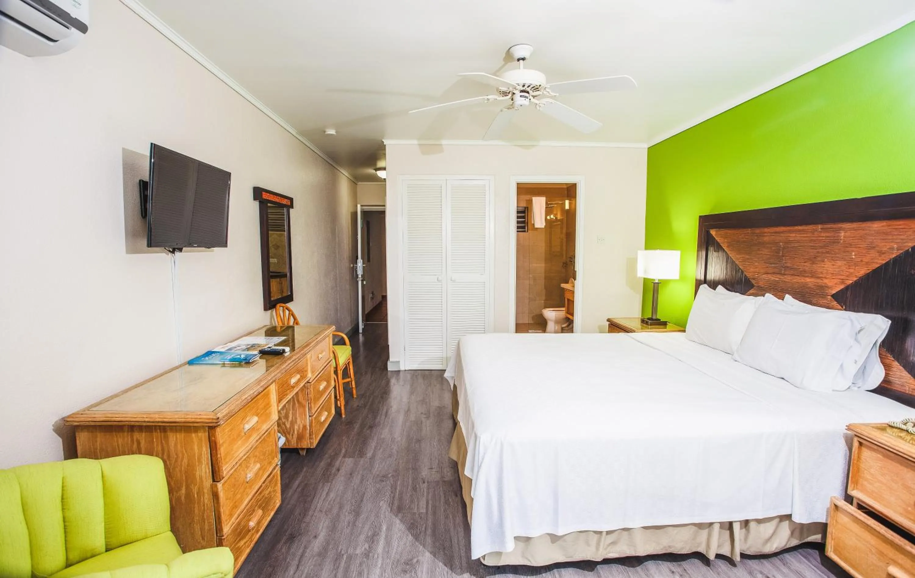 Bed in Blue Horizon Hotel