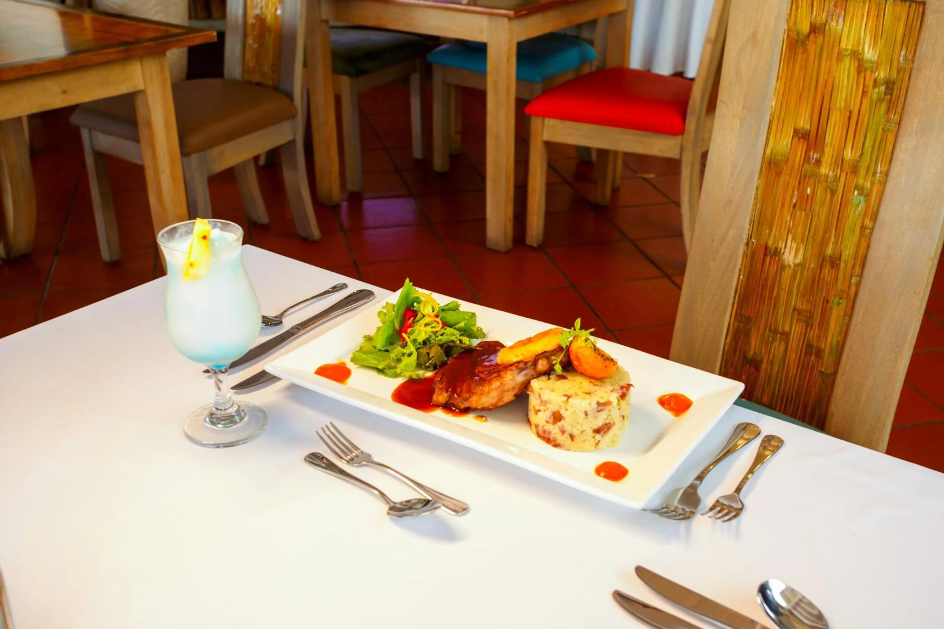 Food and drinks in Blue Horizon Hotel