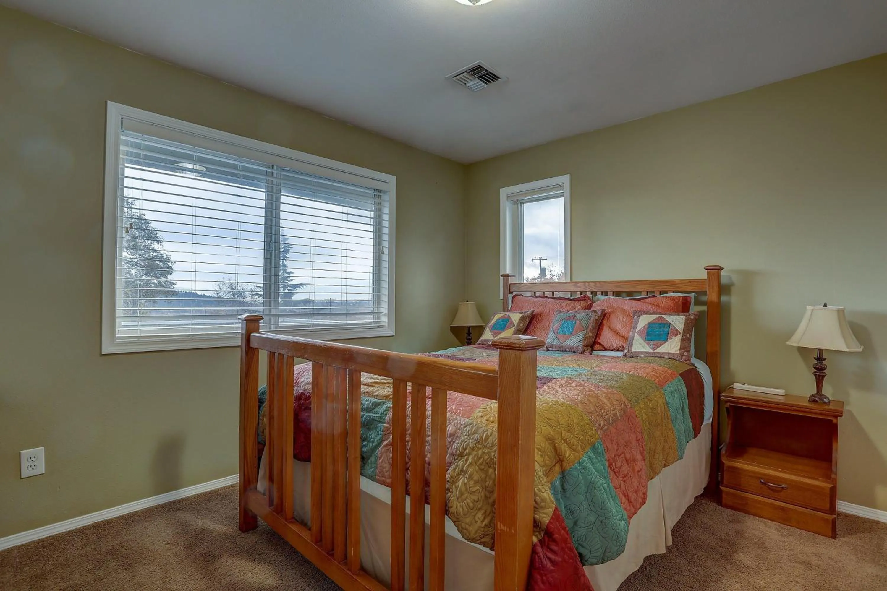 Bed in Northern Lights