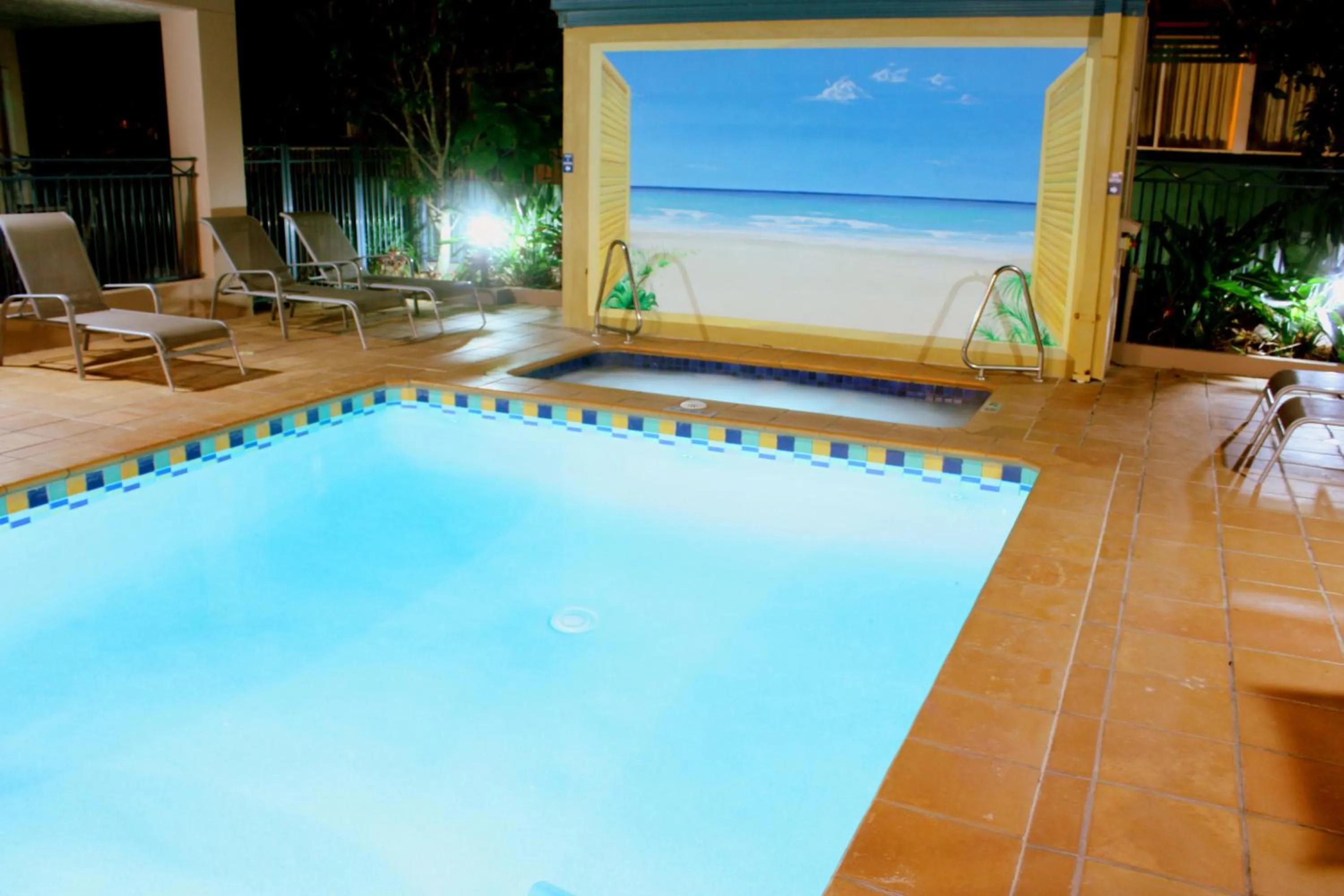 Swimming pool in Montego Sands Resort