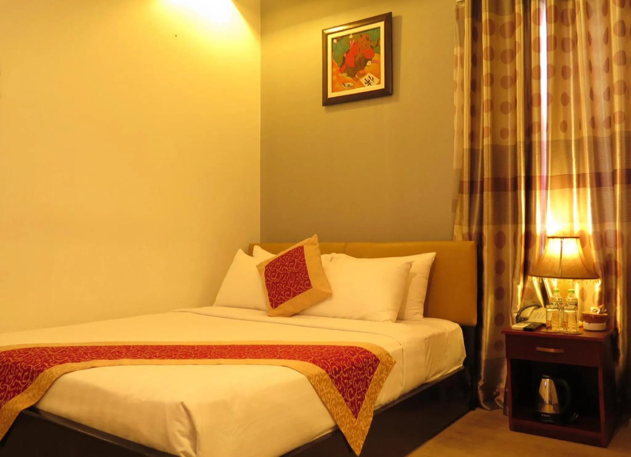 Bedroom in Sunflowers Hotel Airport