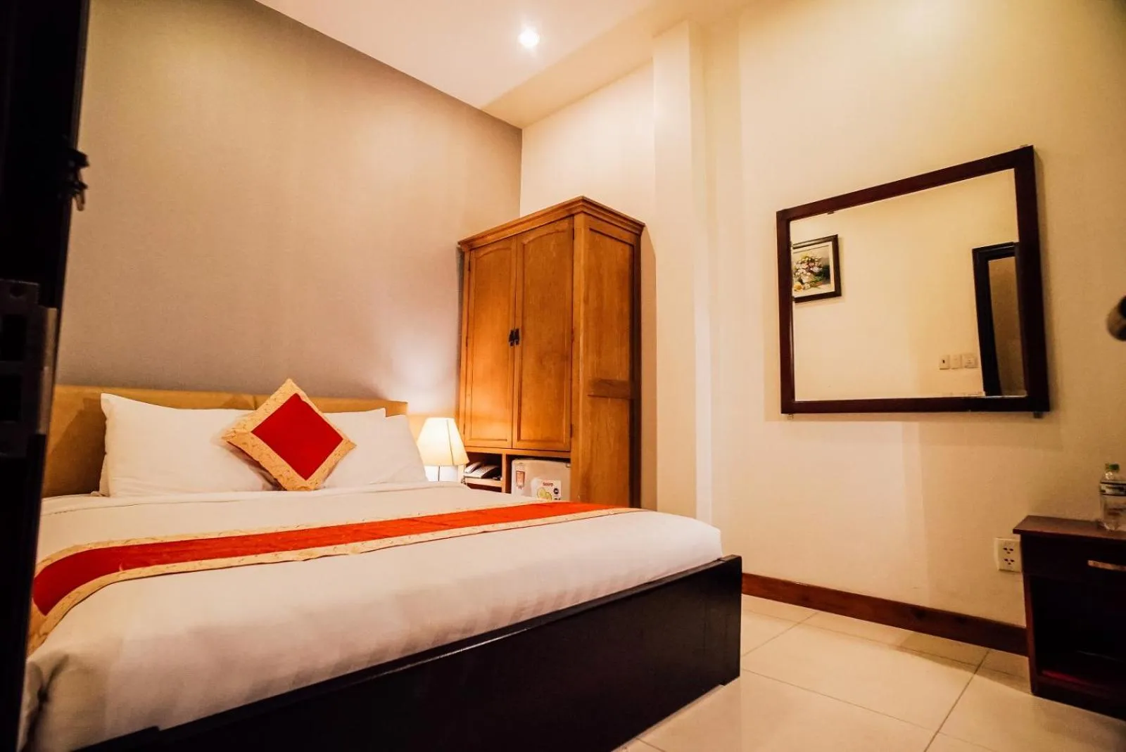 Bedroom in Sunflowers Hotel Airport