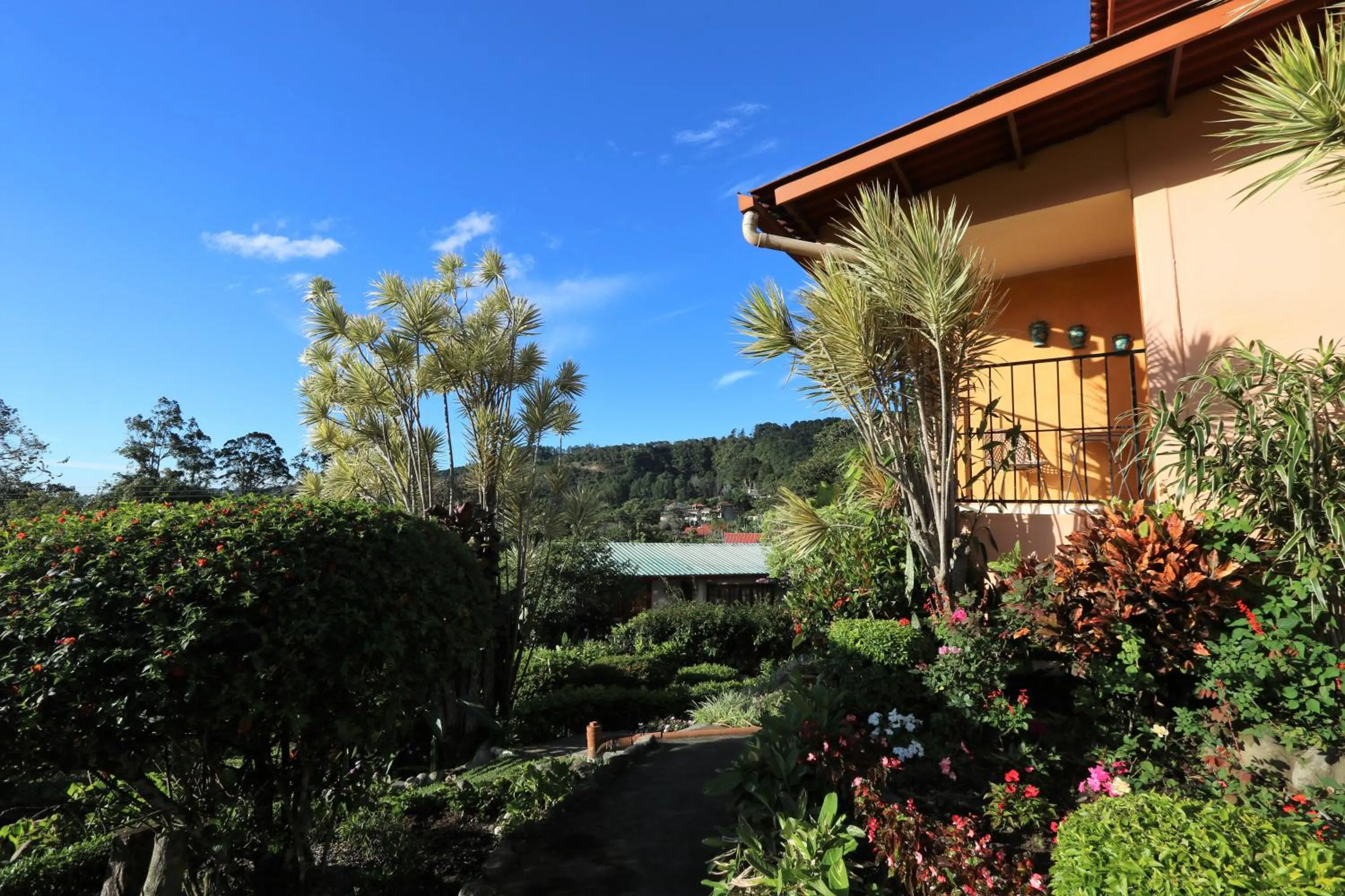 Property building in Aparthotel Los Pinos