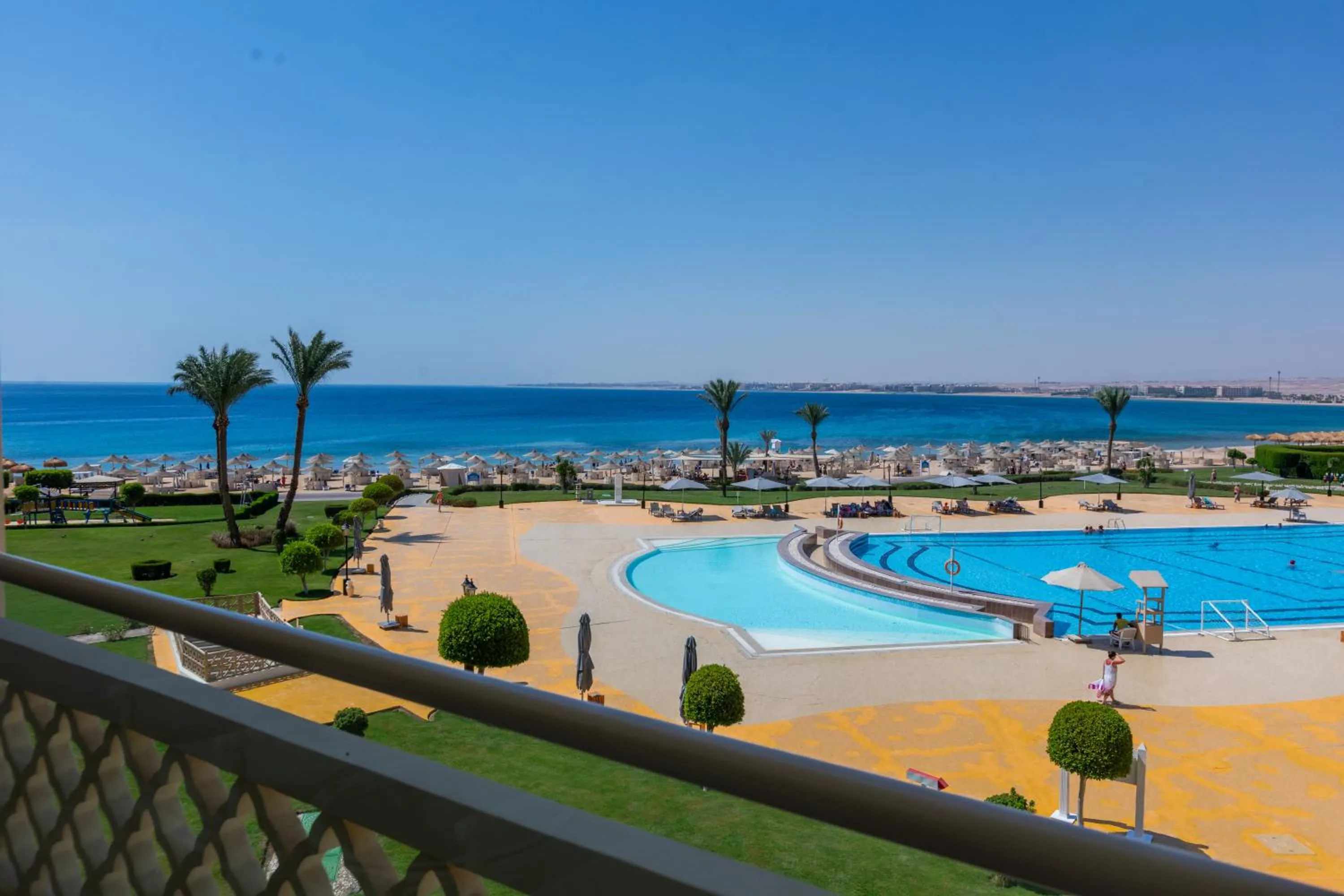Garden view in Old Palace Resort Sahl Hasheesh