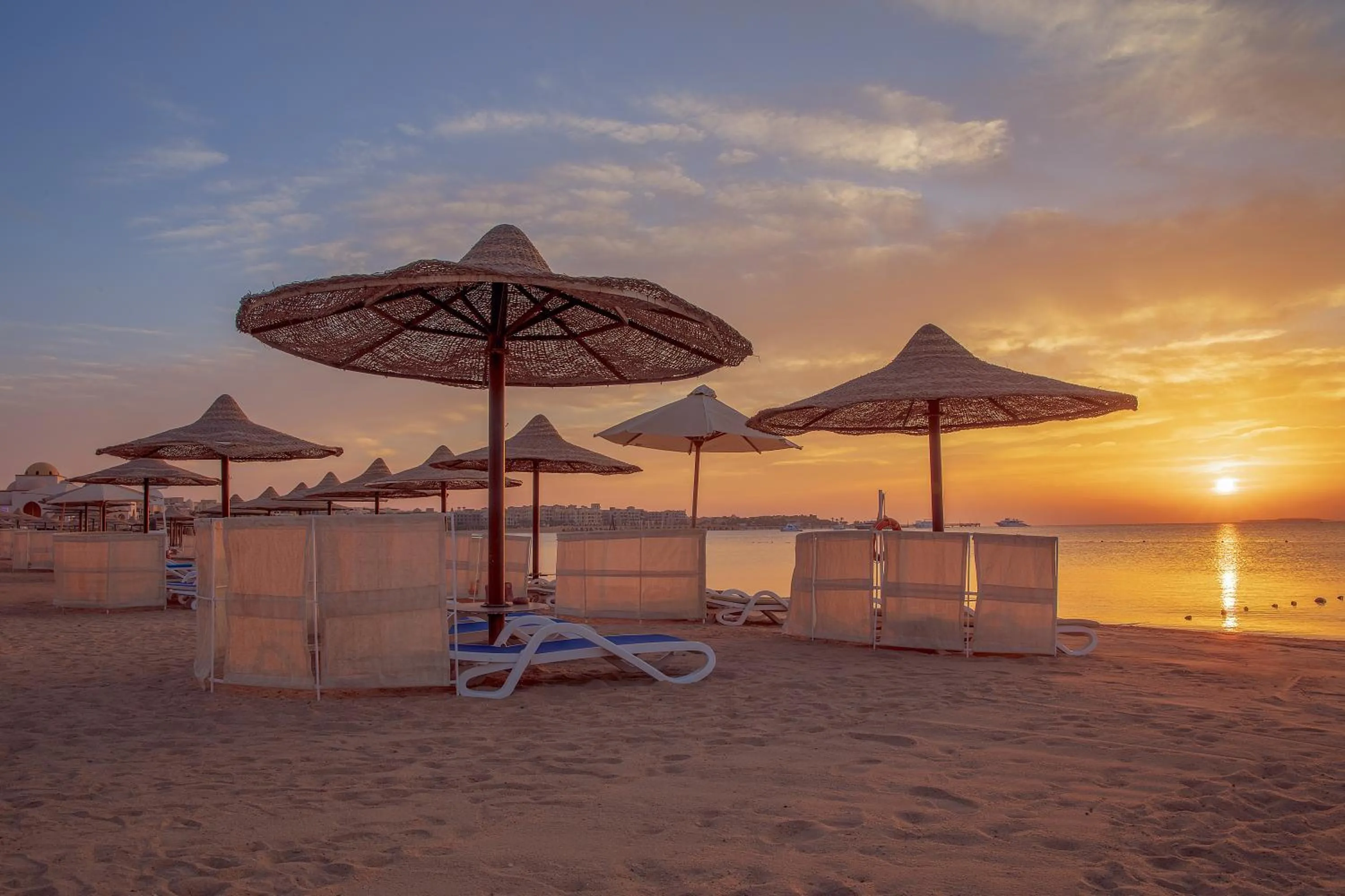 Beach in Old Palace Resort Sahl Hasheesh