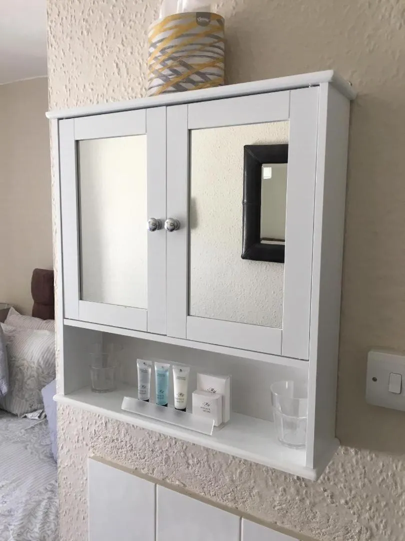 The Old Brasserie & Rooms @ no.8