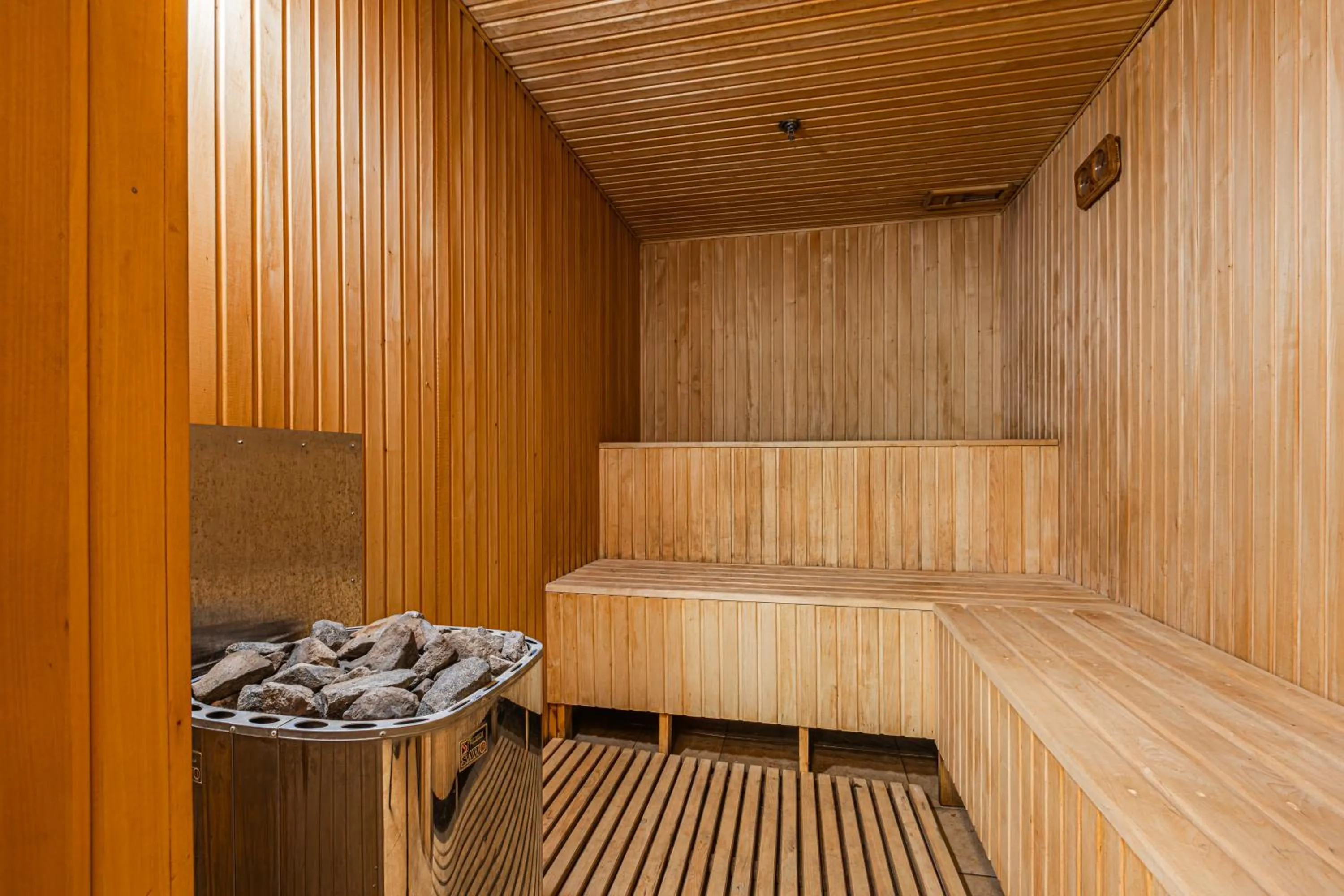 Sauna in ONOVO Dendra Hotel