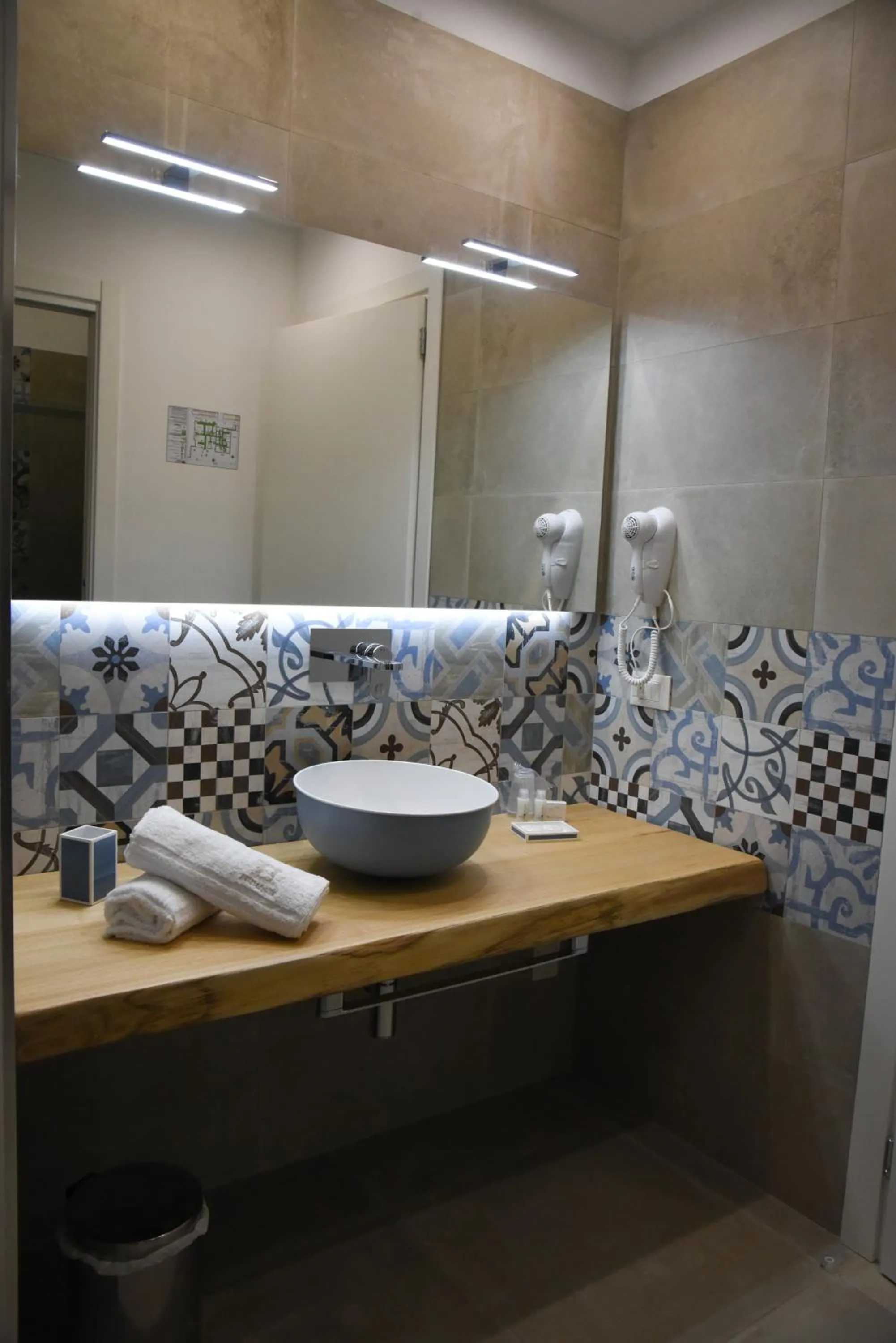 Bathroom in Hotel Belsito