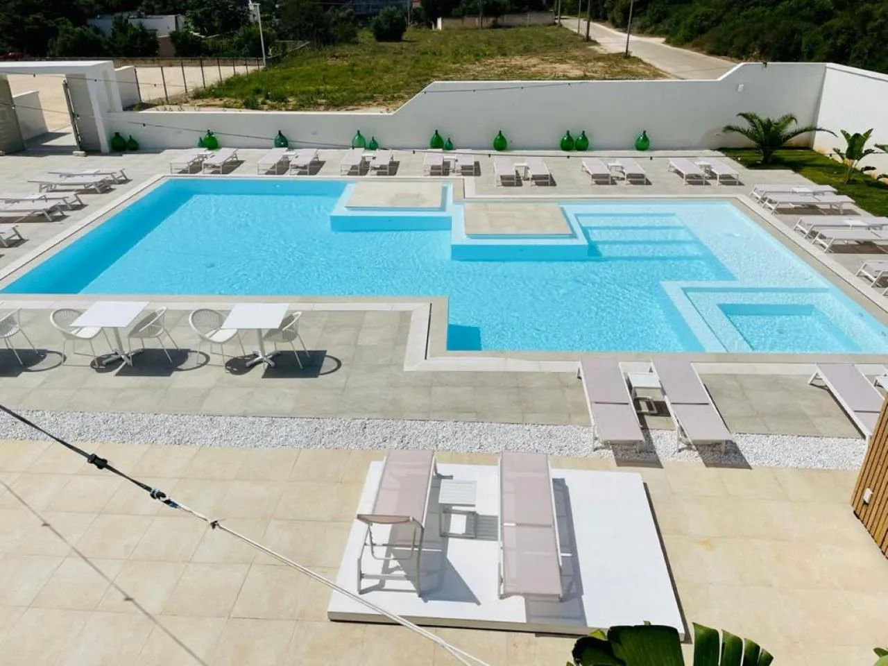 Pool view in Hotel Belsito