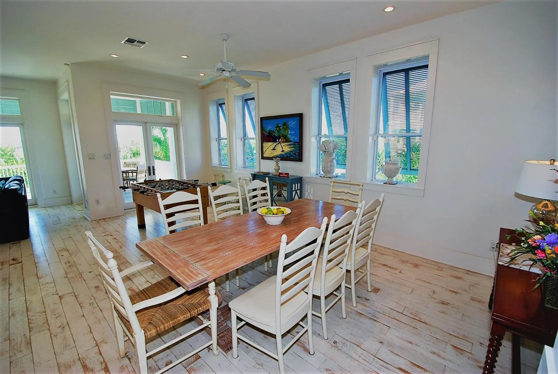 Dining area in Bella Casa Home