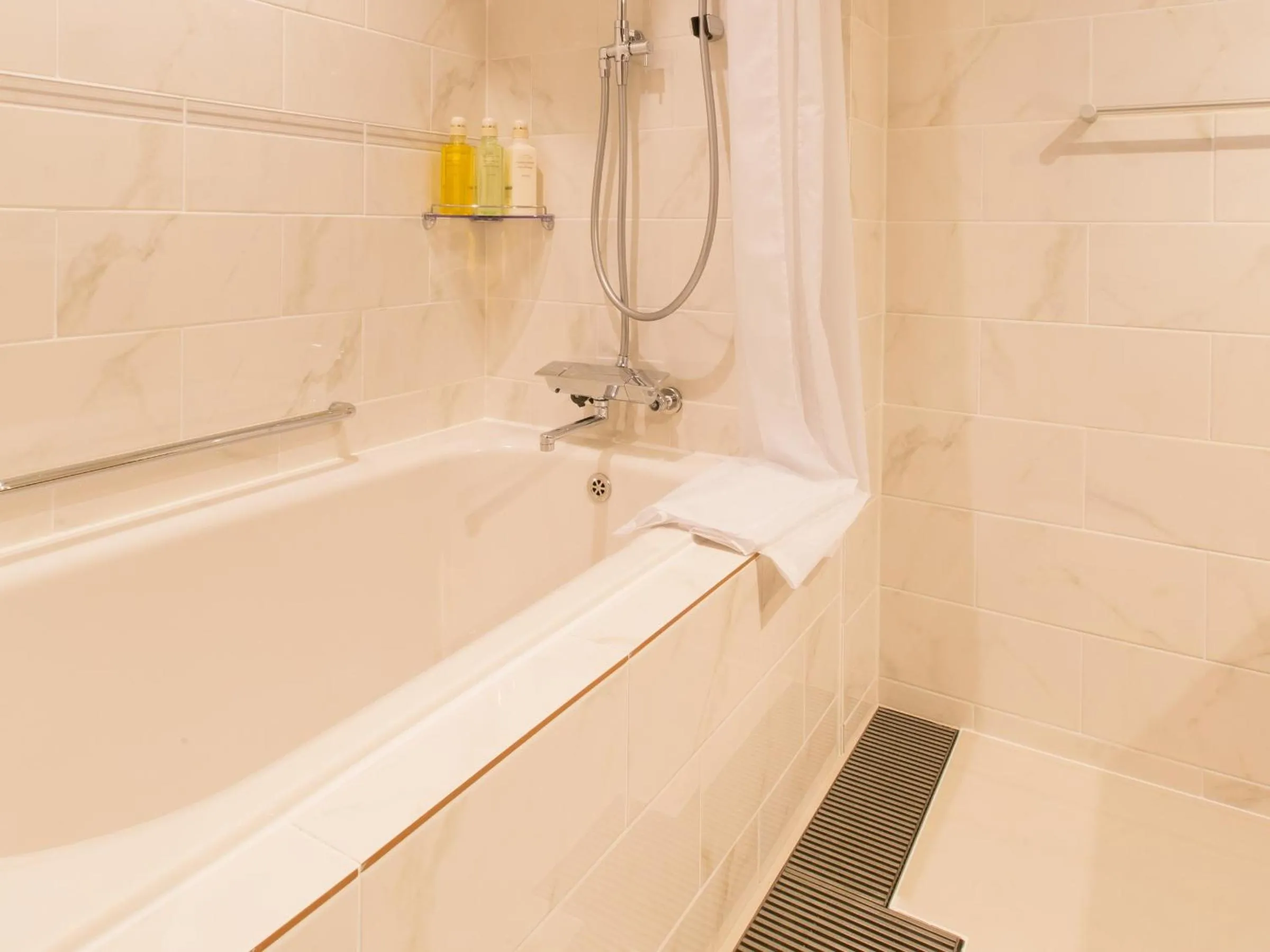 Bathroom in Hotel Shiki Utsubo Park