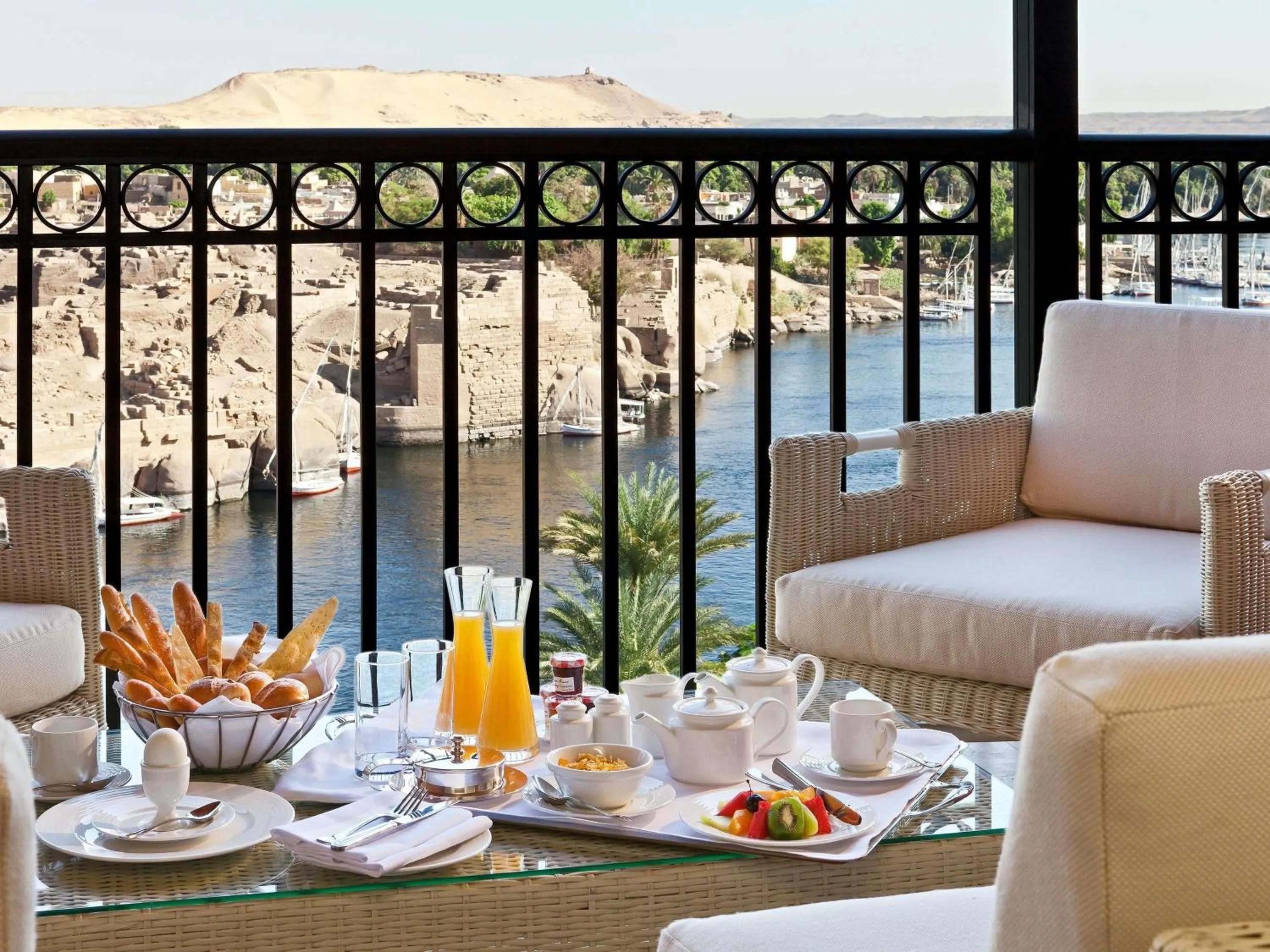 Bedroom in Sofitel Legend Old Cataract