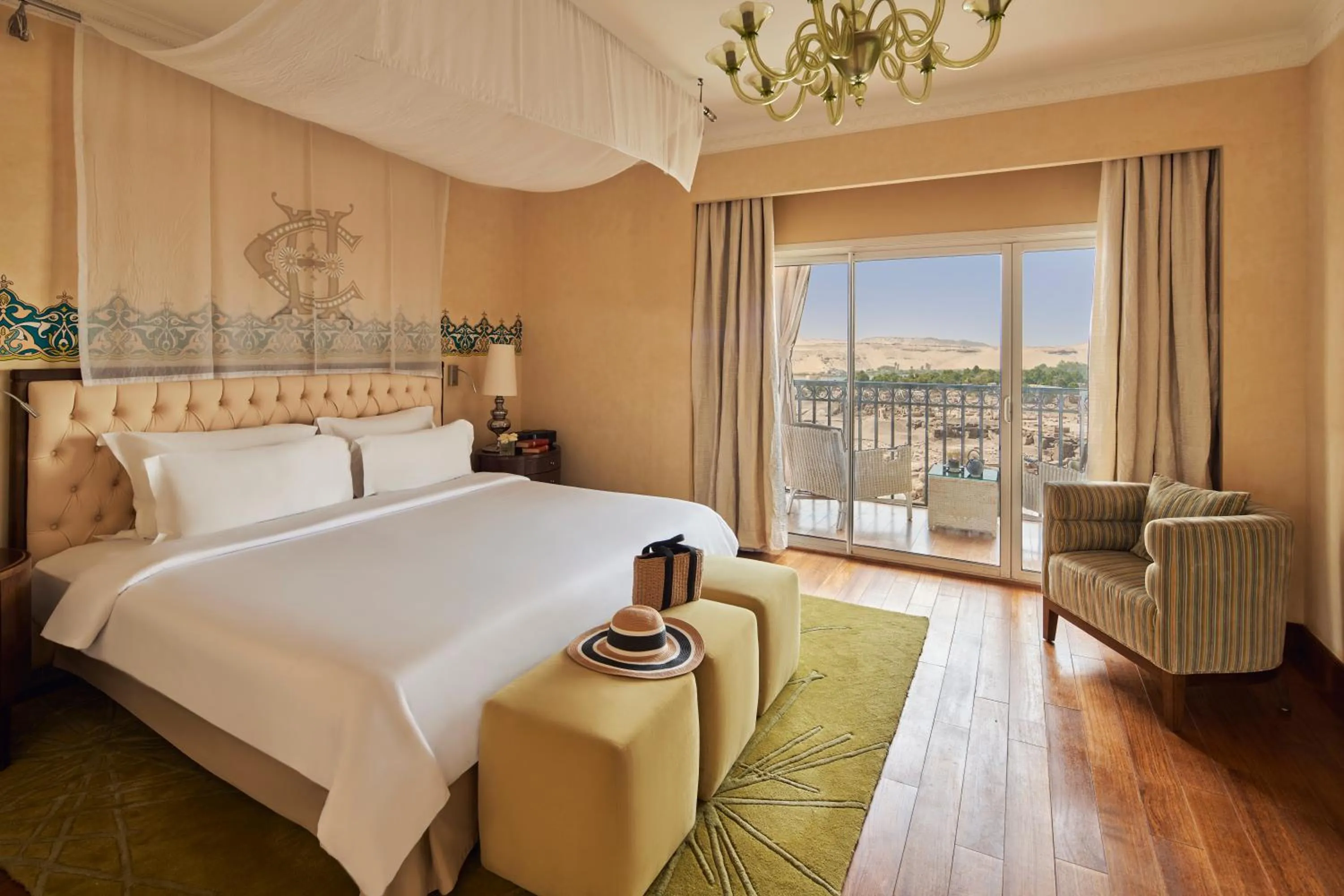 Photo of the whole room, Bed in Sofitel Legend Old Cataract