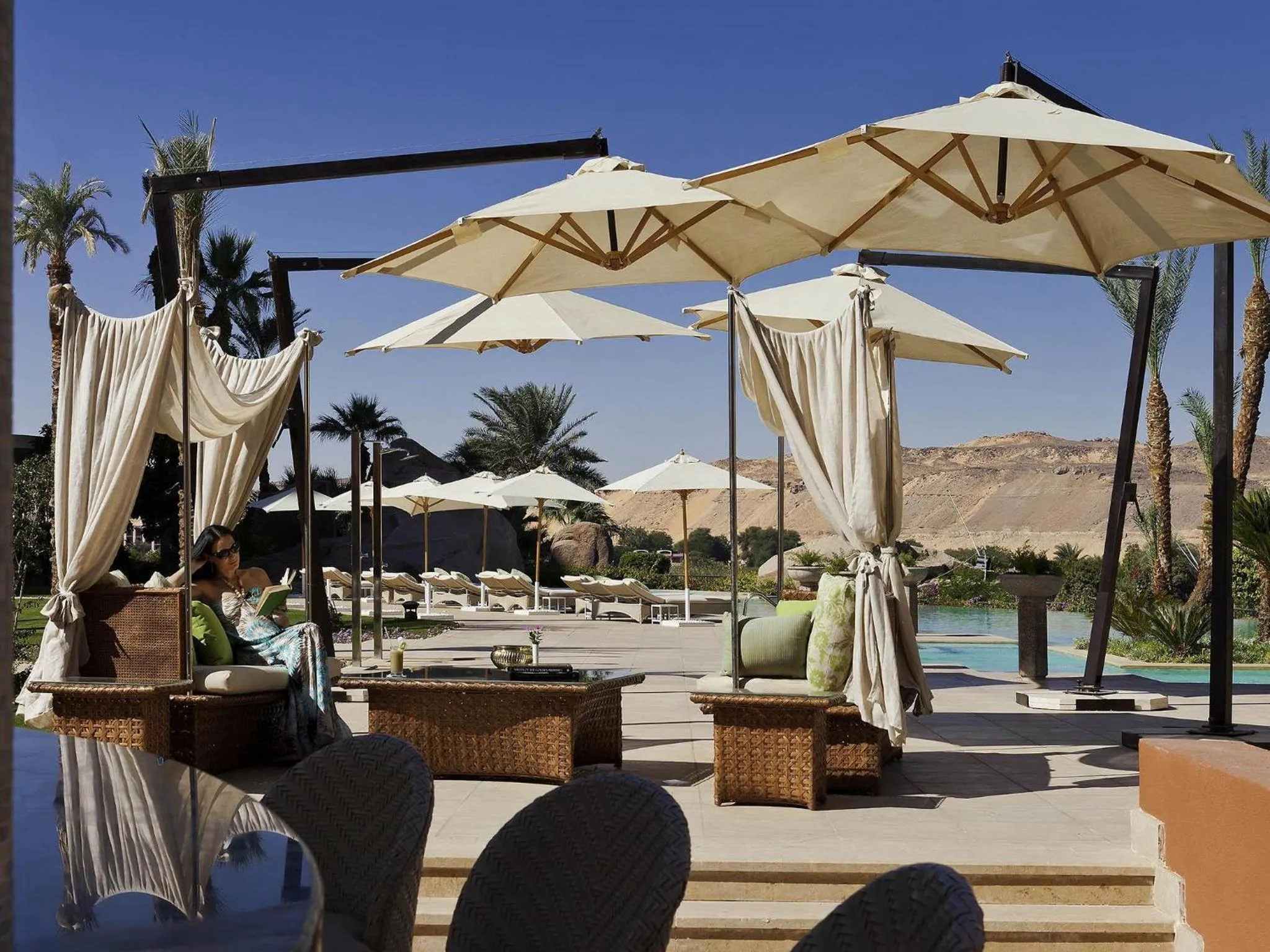 Restaurant/places to eat in Sofitel Legend Old Cataract