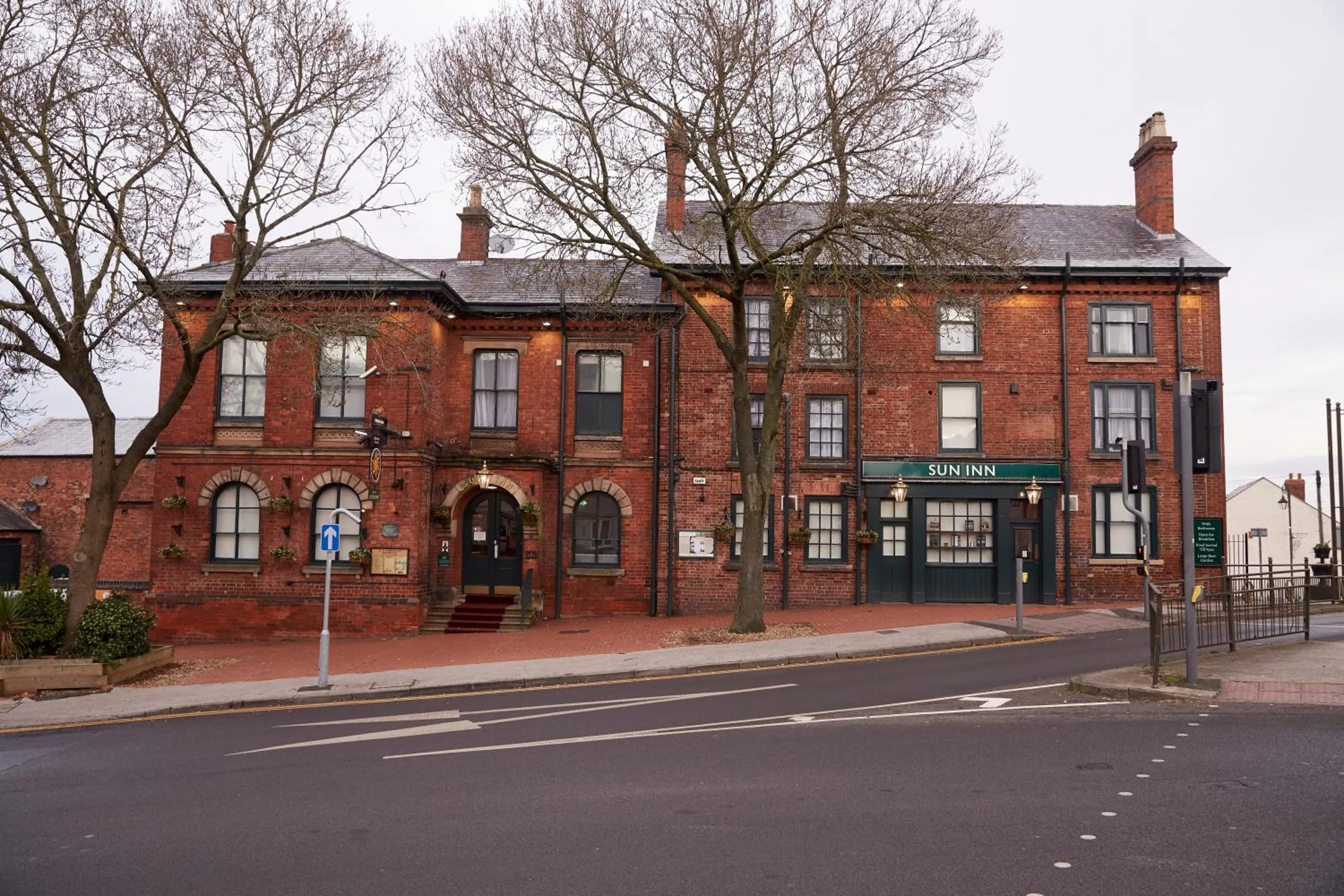 Property building in Sun Inn