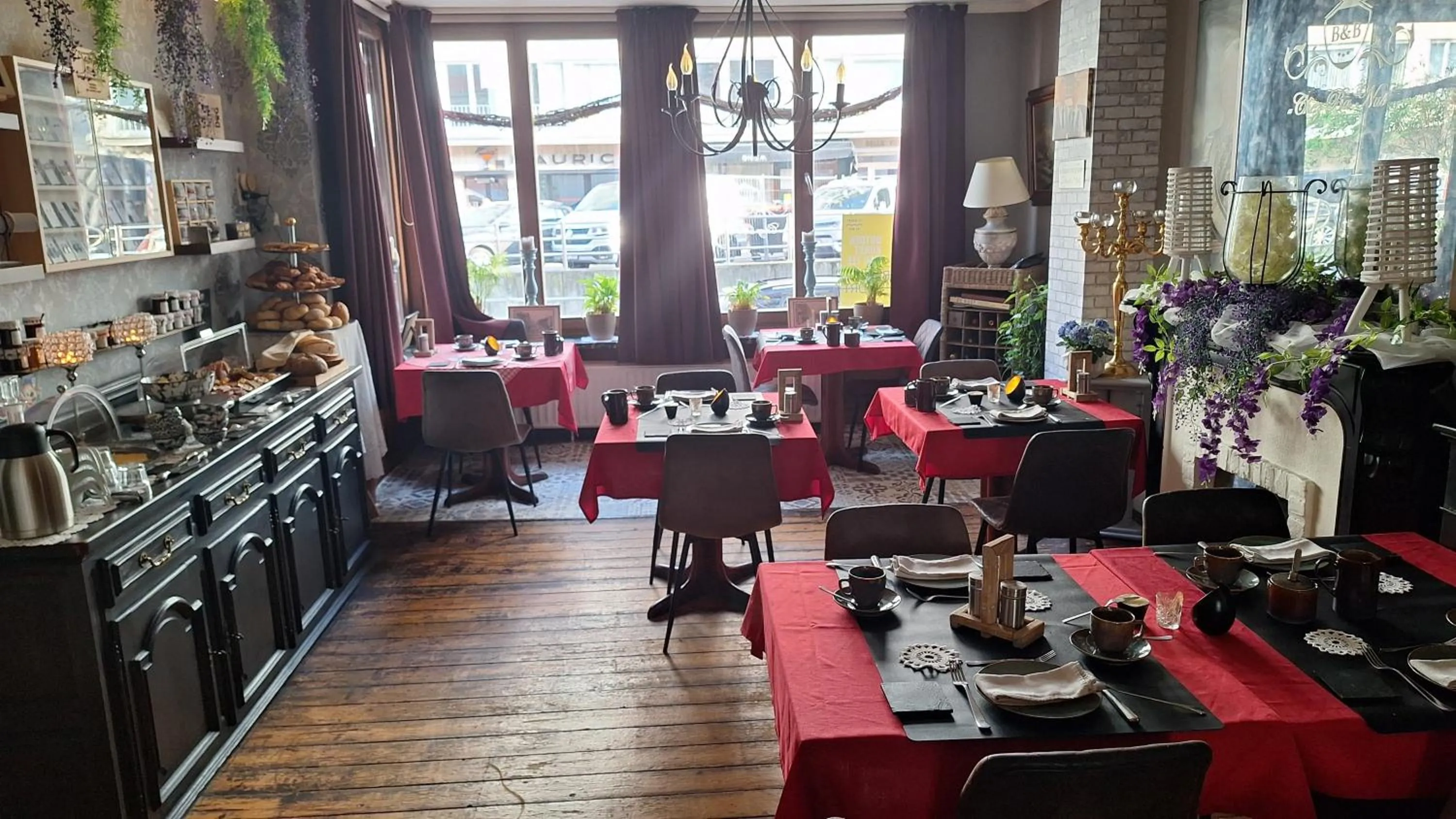 Breakfast in "Chez Ba'Nus"