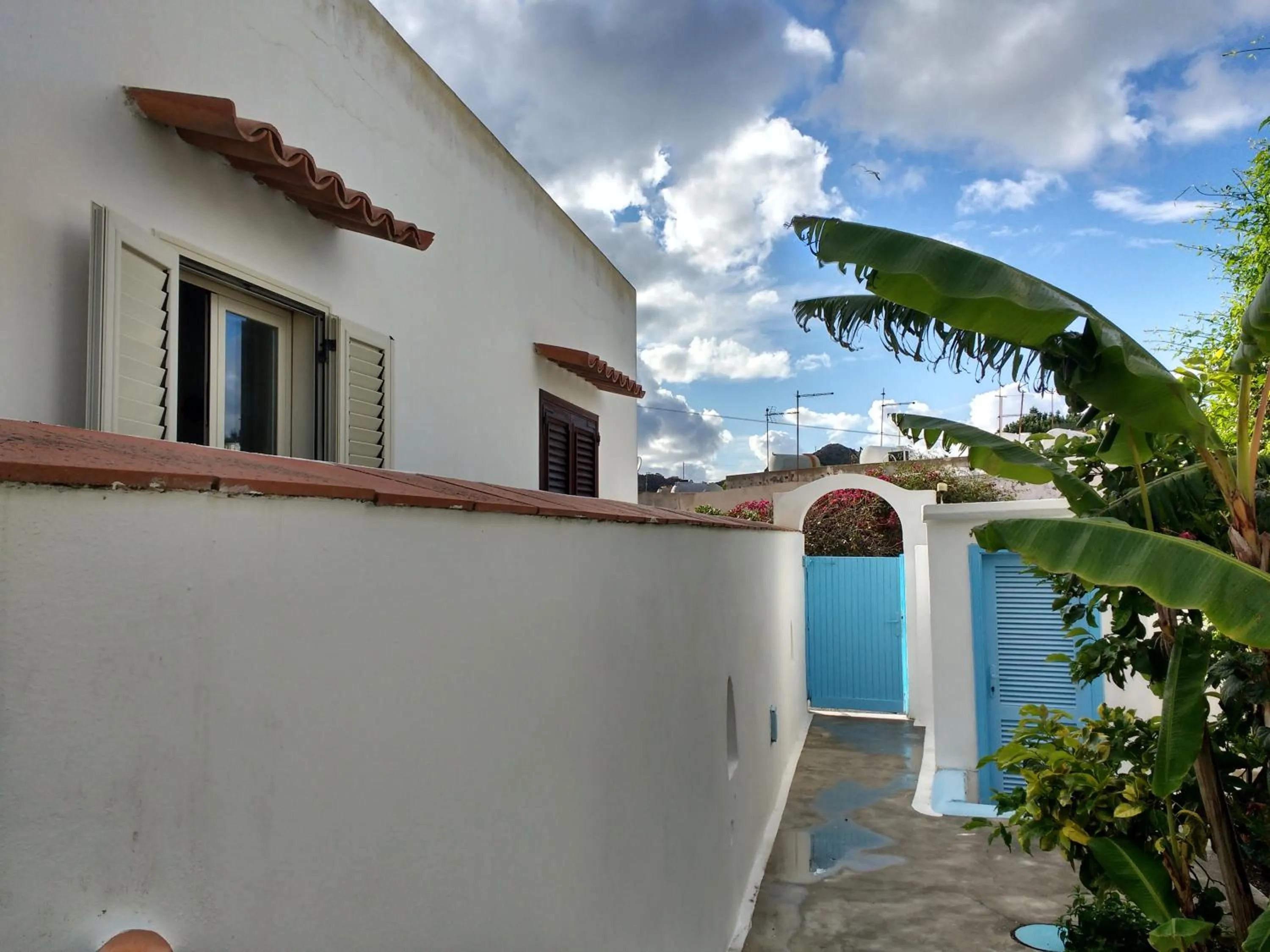 Property building in La Giara