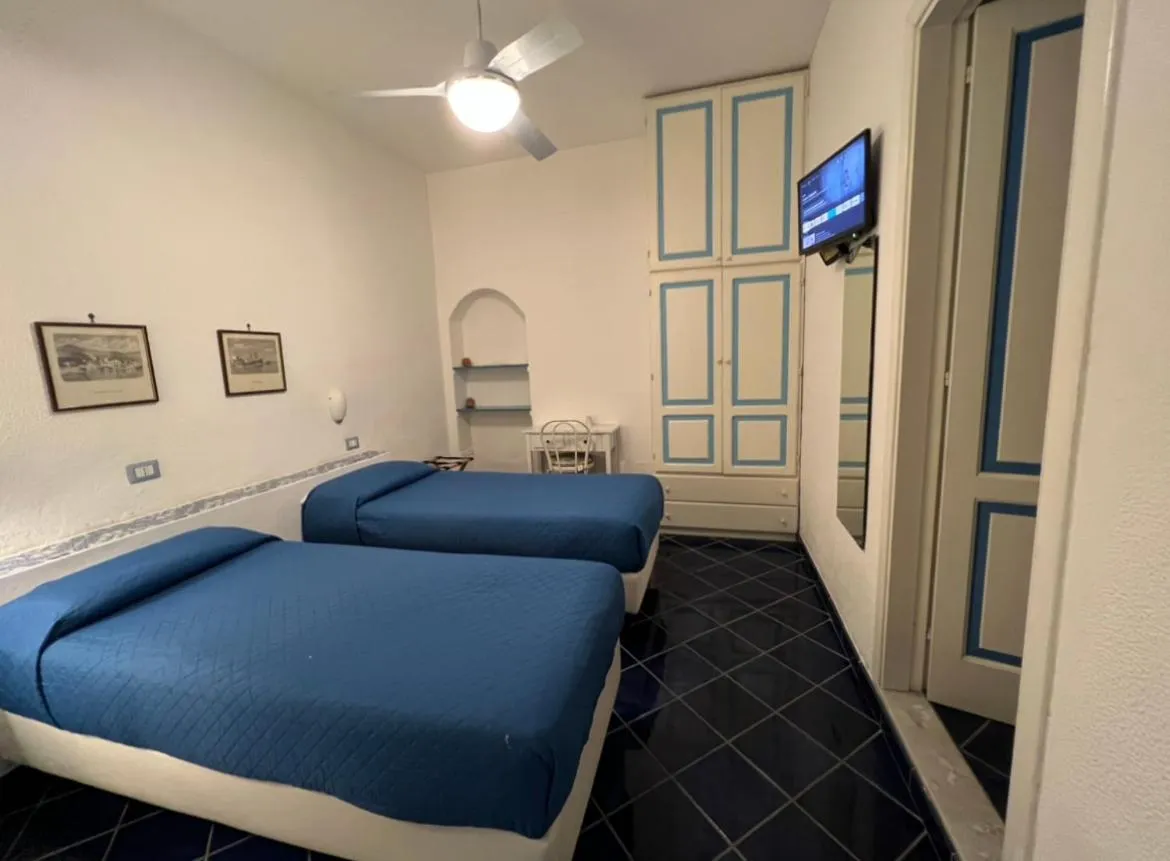 Photo of the whole room in La Giara