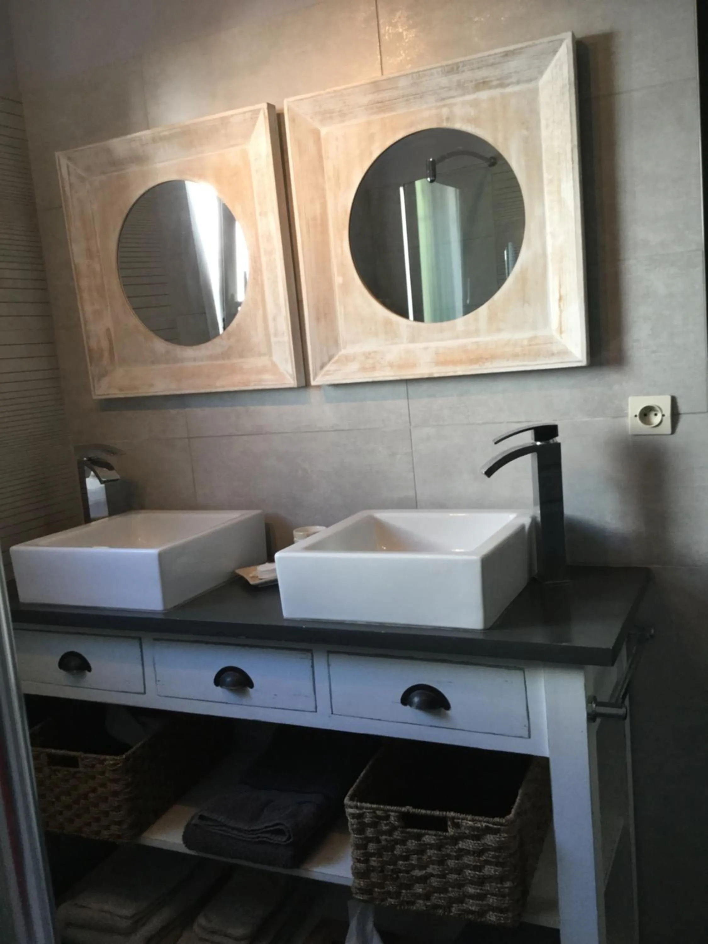 Bathroom in La Maison des Eaux Claires