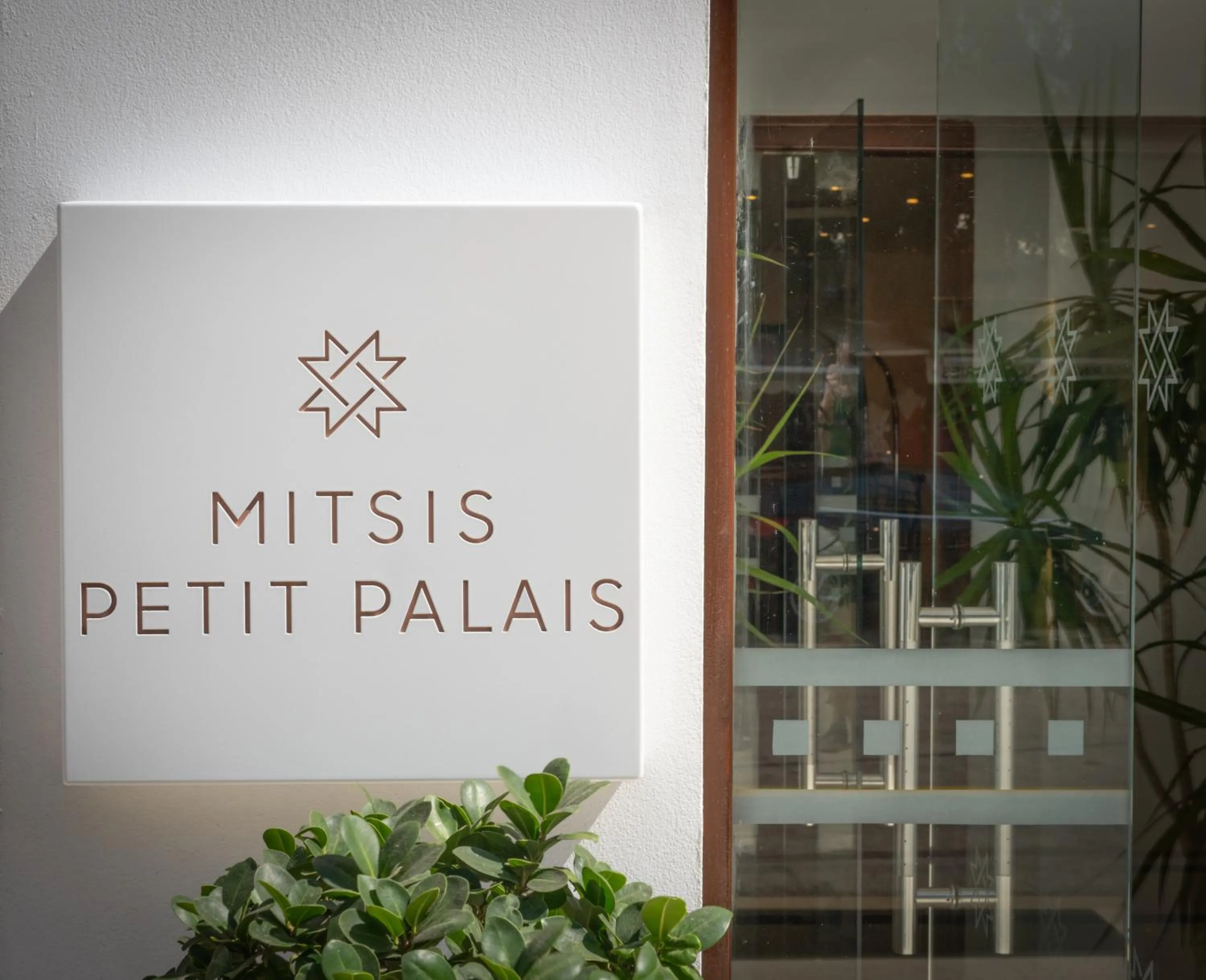 Facade/entrance in Canvas by Mitsis Petit Palais