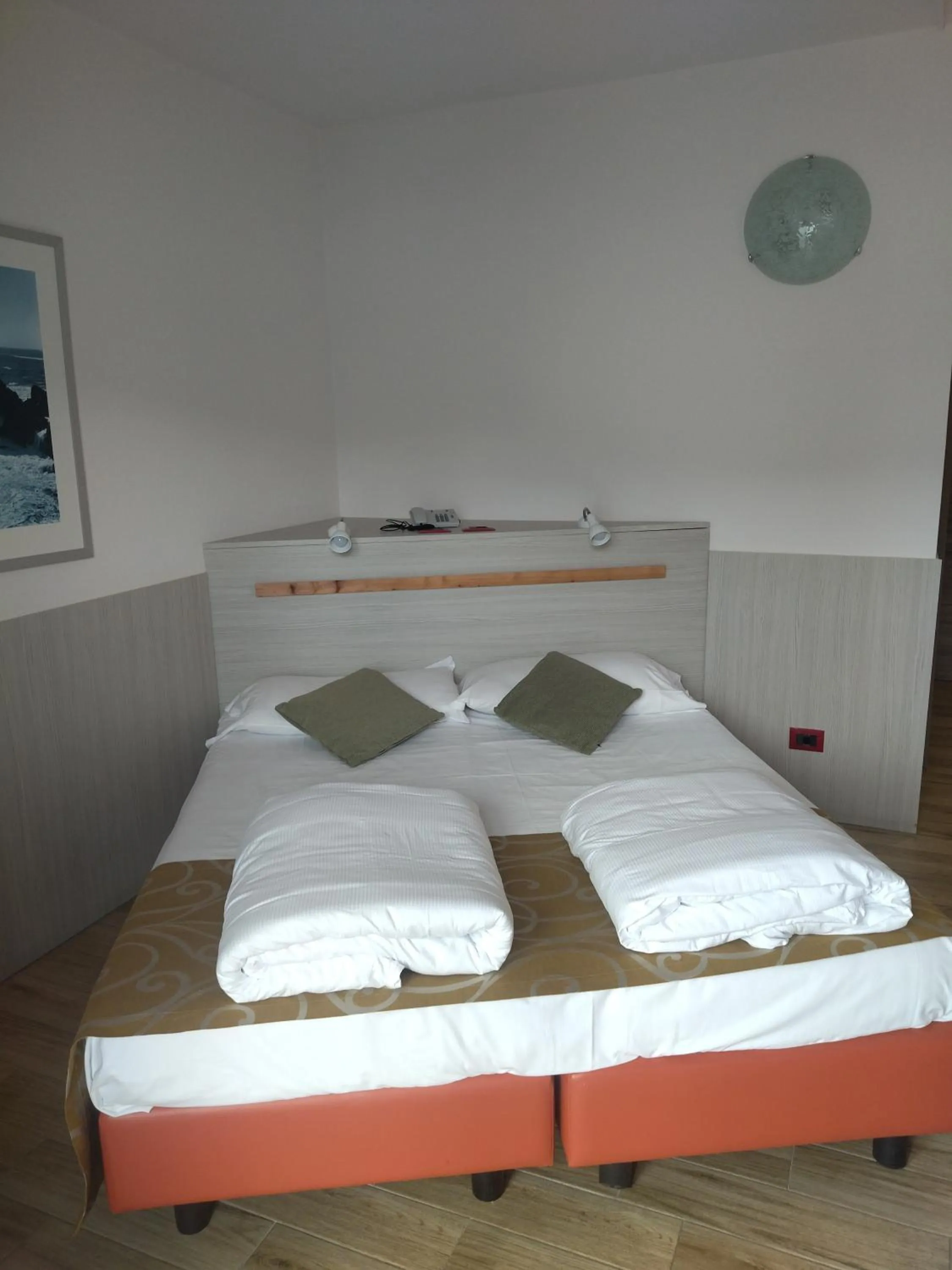 Bed in Hotel Sole Malcesine