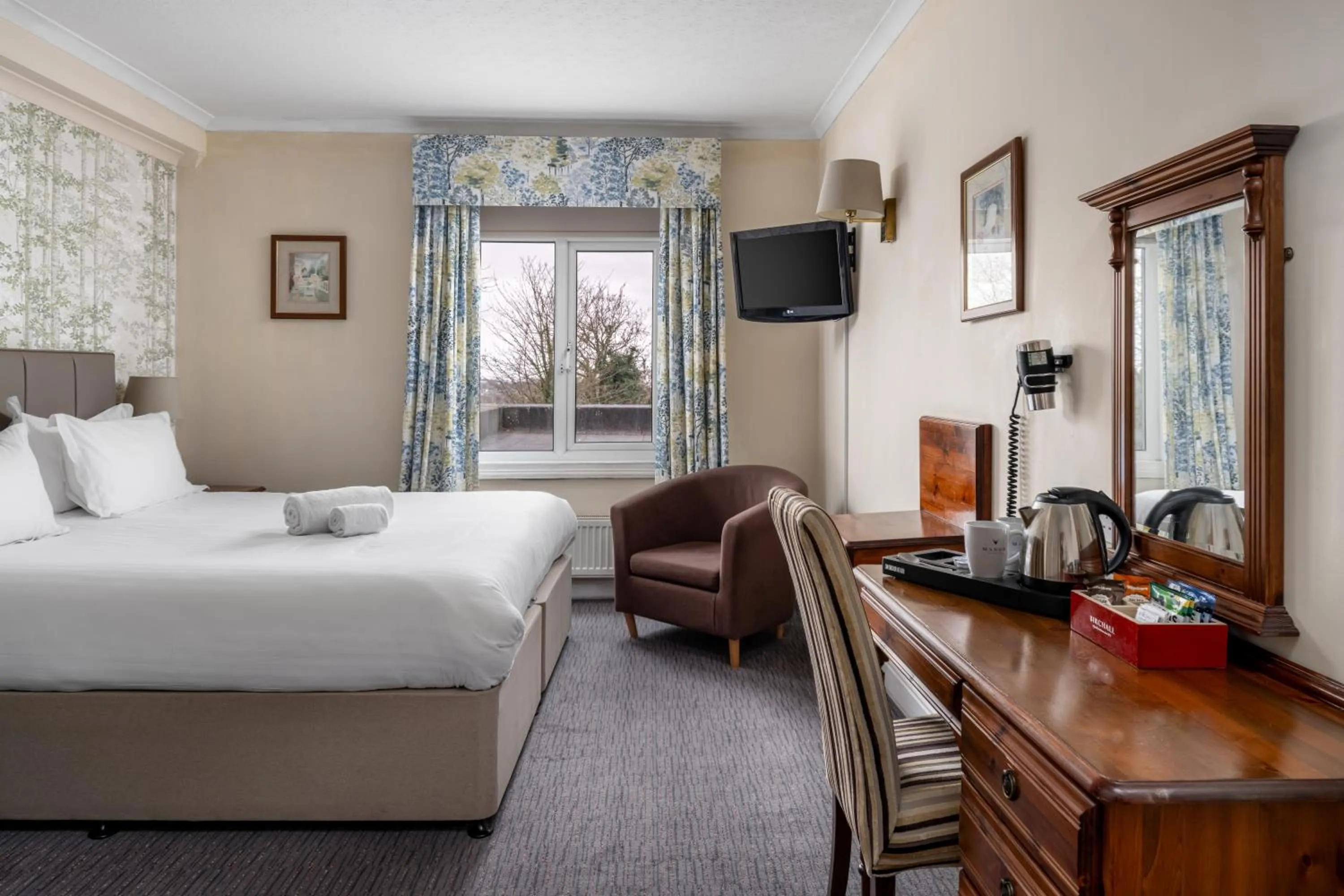 Bed in Reigate Manor Hotel