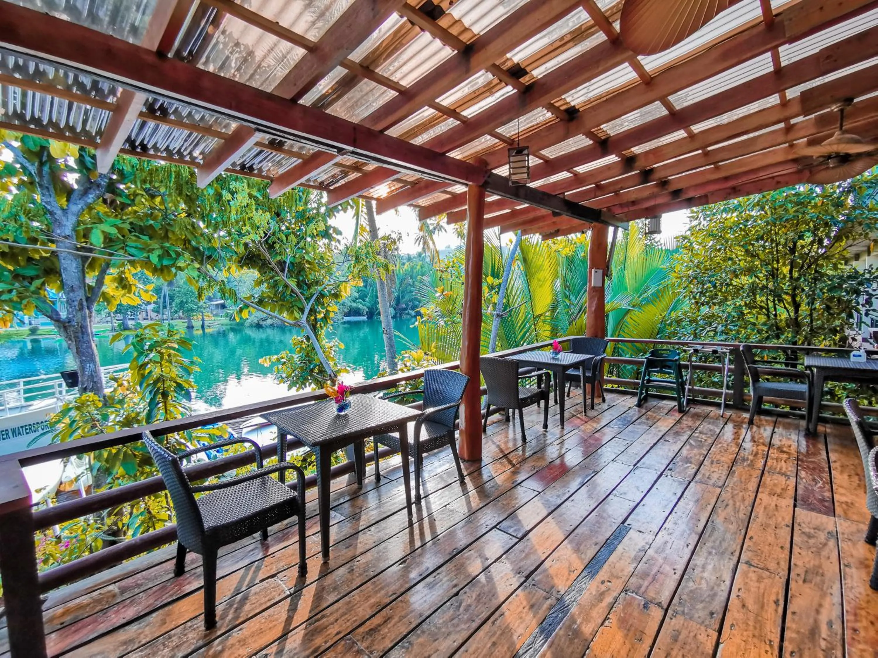 Restaurant/places to eat in Loboc River Resort