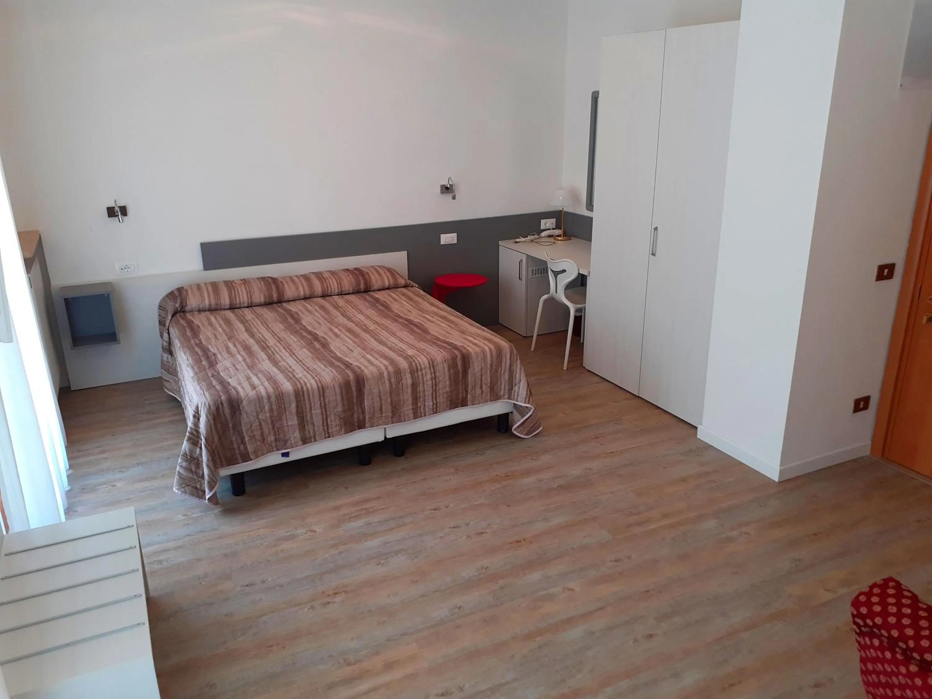 Photo of the whole room, Bed in Park Hotel Val Di Monte ***S