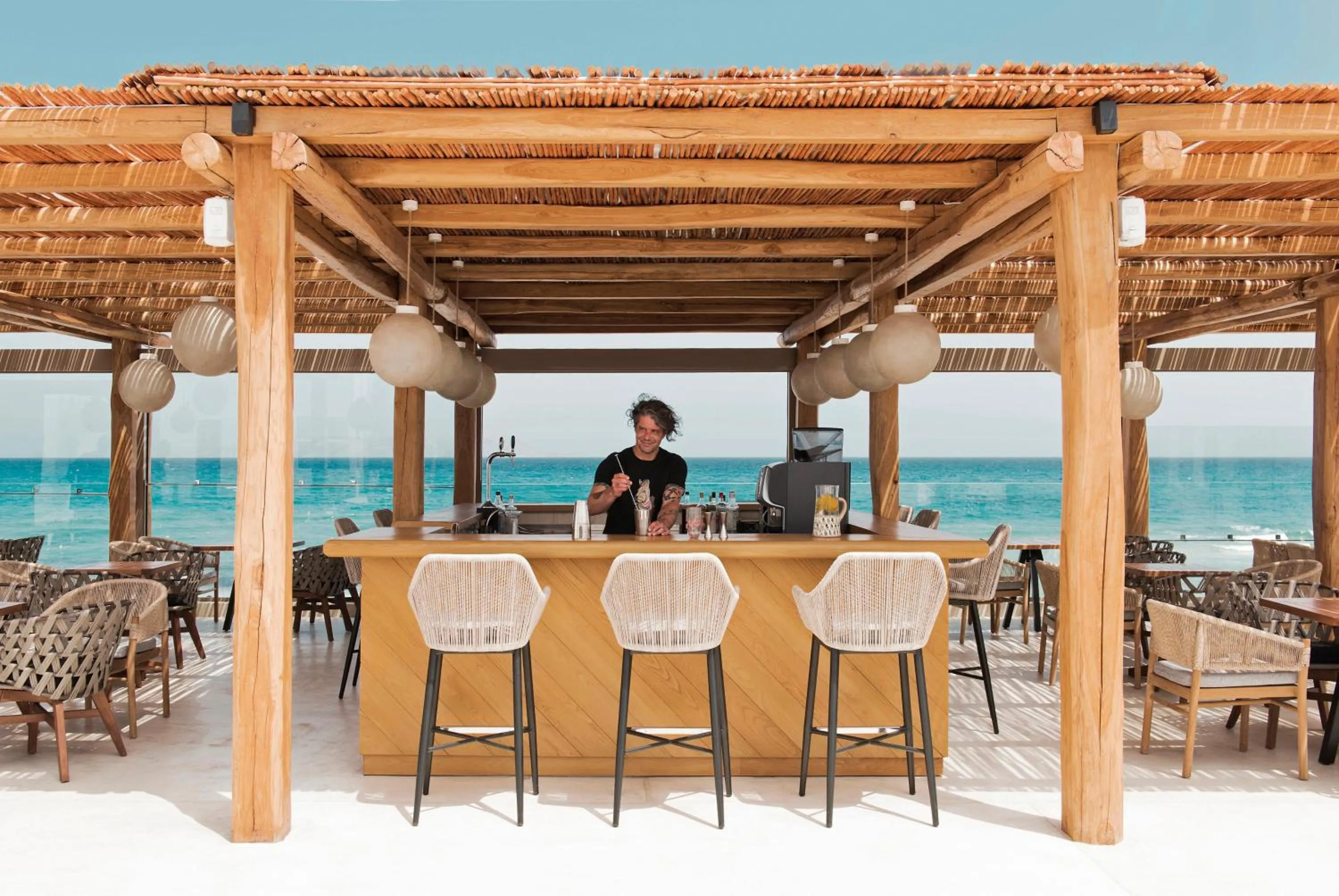 Lounge or bar in Mitsis Selection Rinela