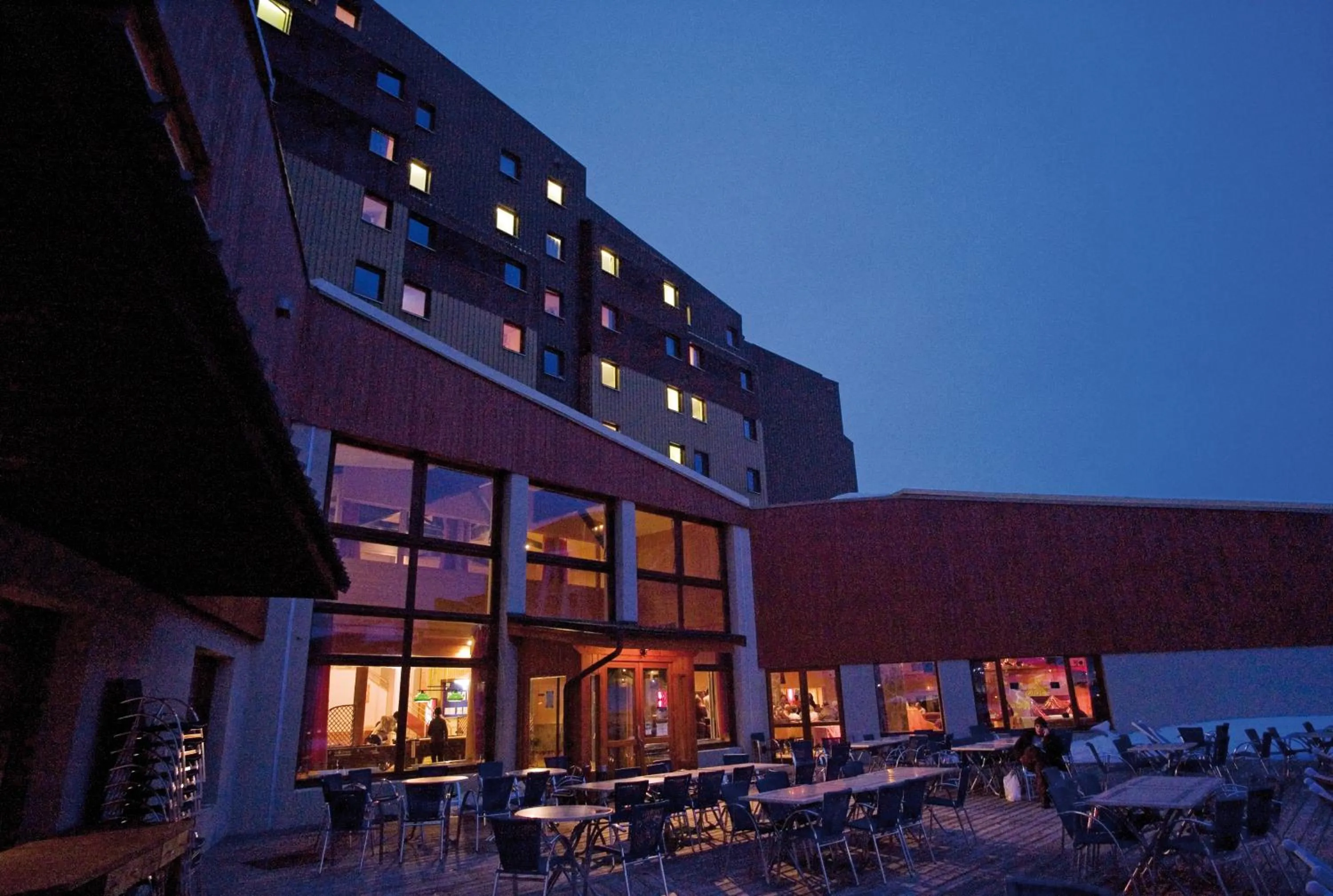 Facade/entrance in Hôtel Club MMV Les Bergers