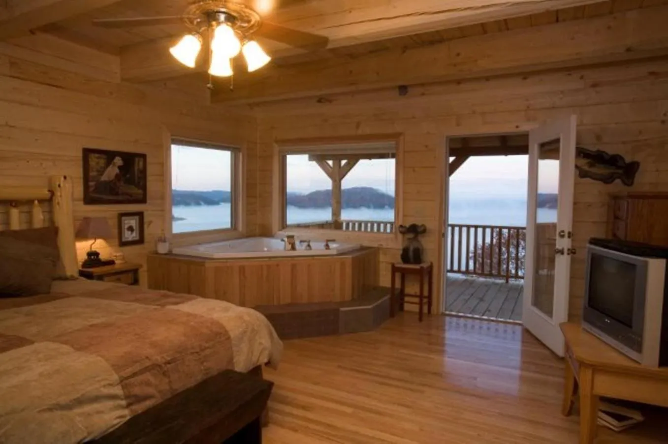 Bed in Sugar Ridge Resort