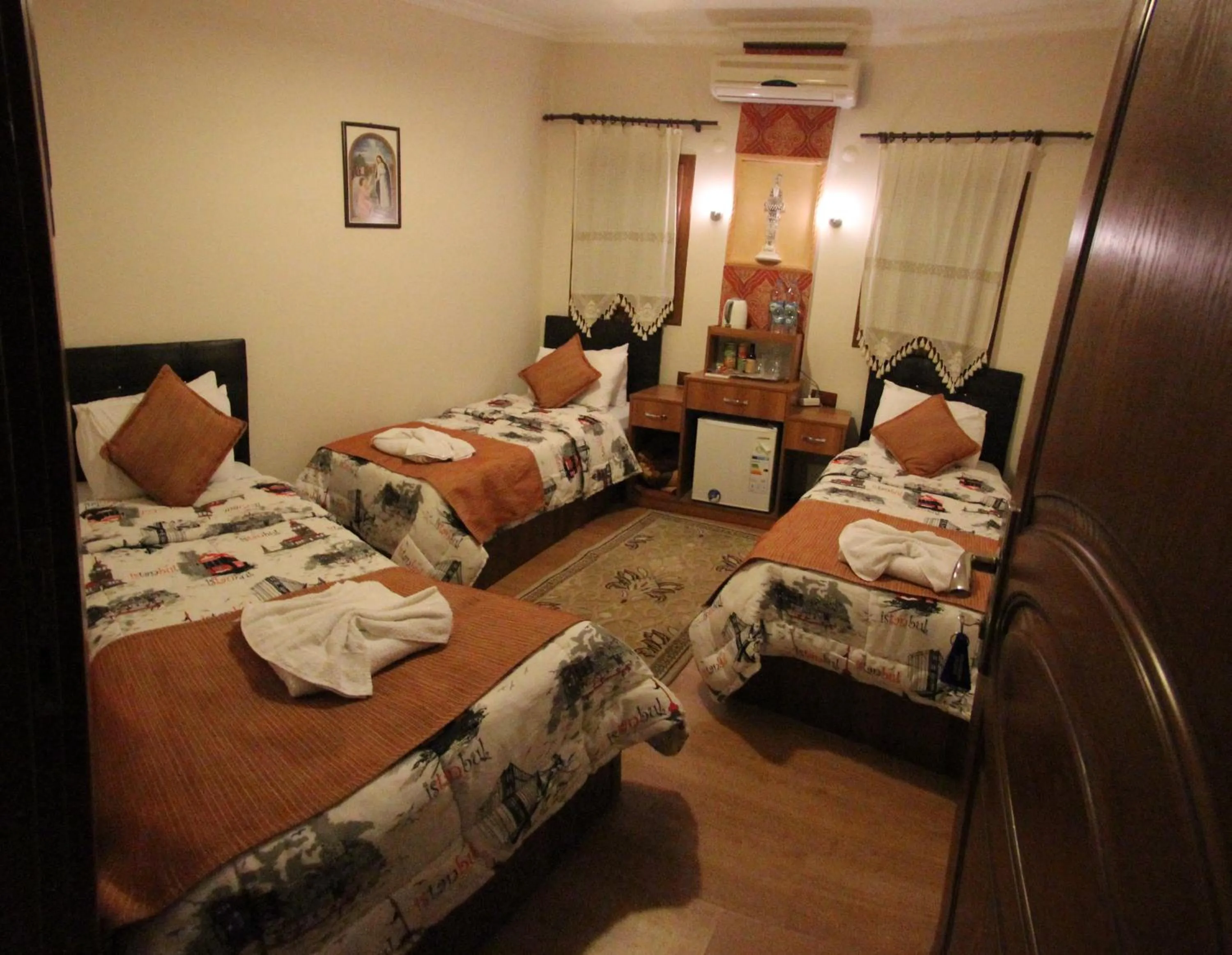 Bed in Boomerang Guest House