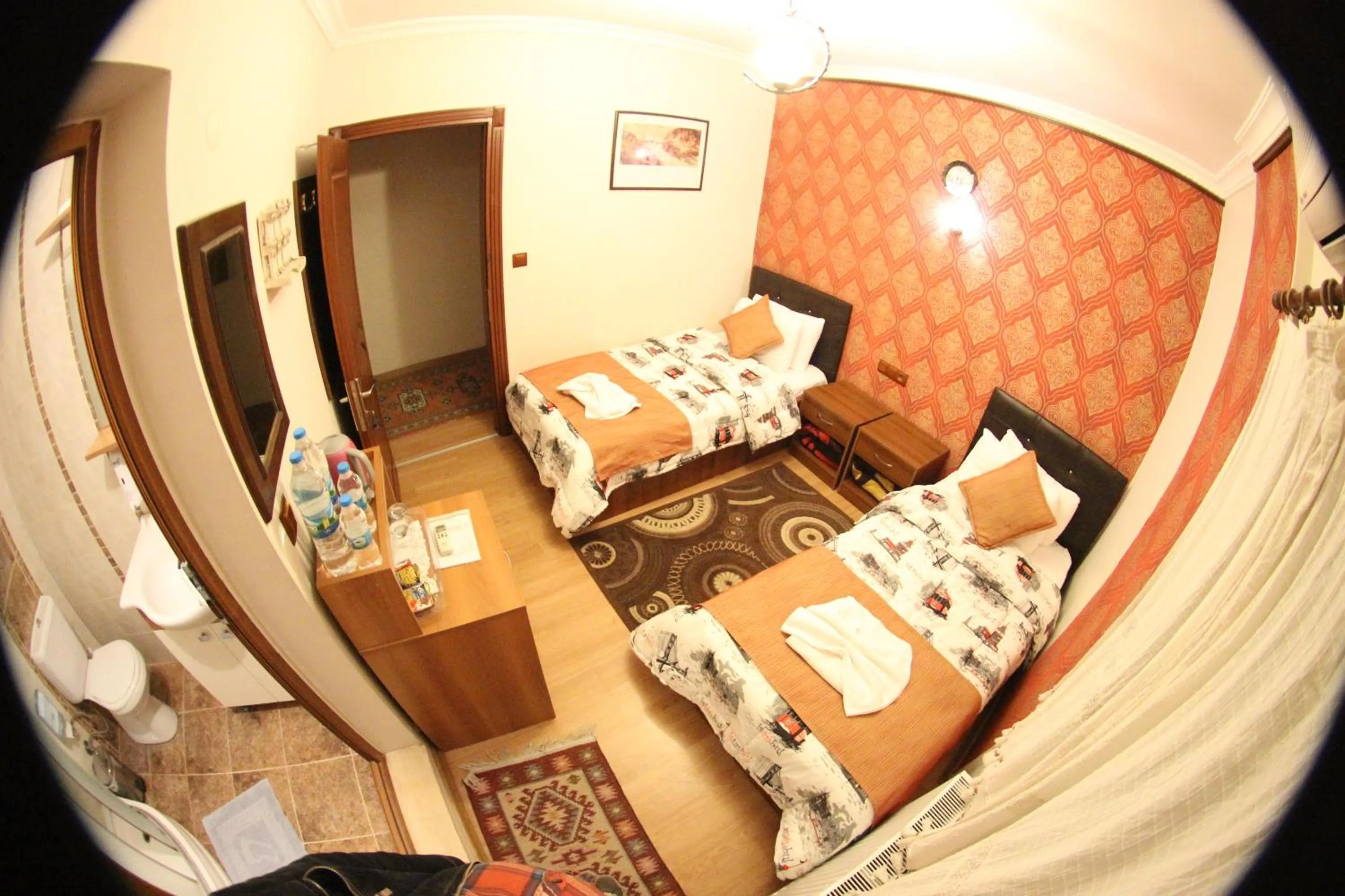 Photo of the whole room, Bed in Boomerang Guest House