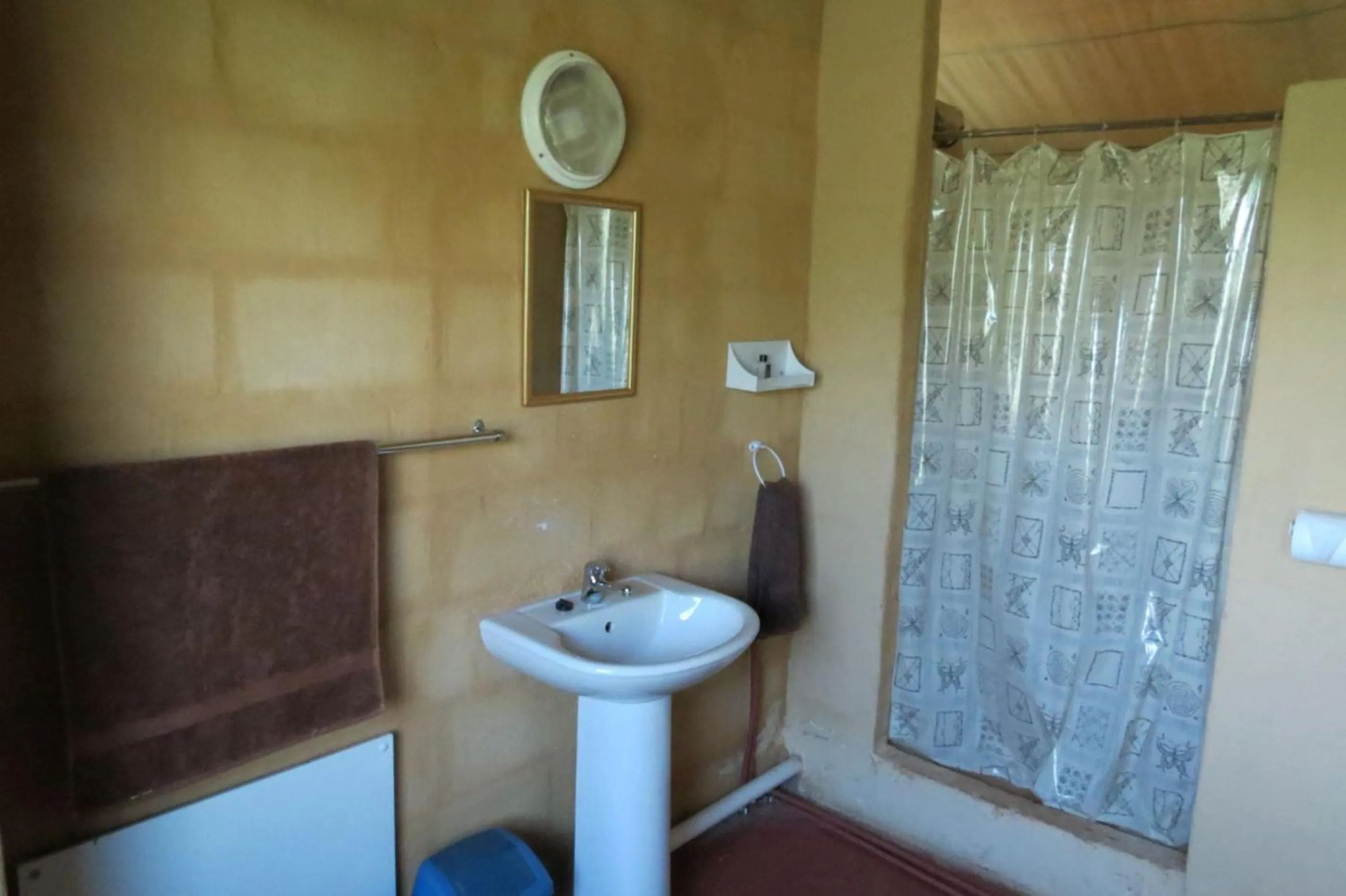 Shower in Kudu Ridge Game Lodge