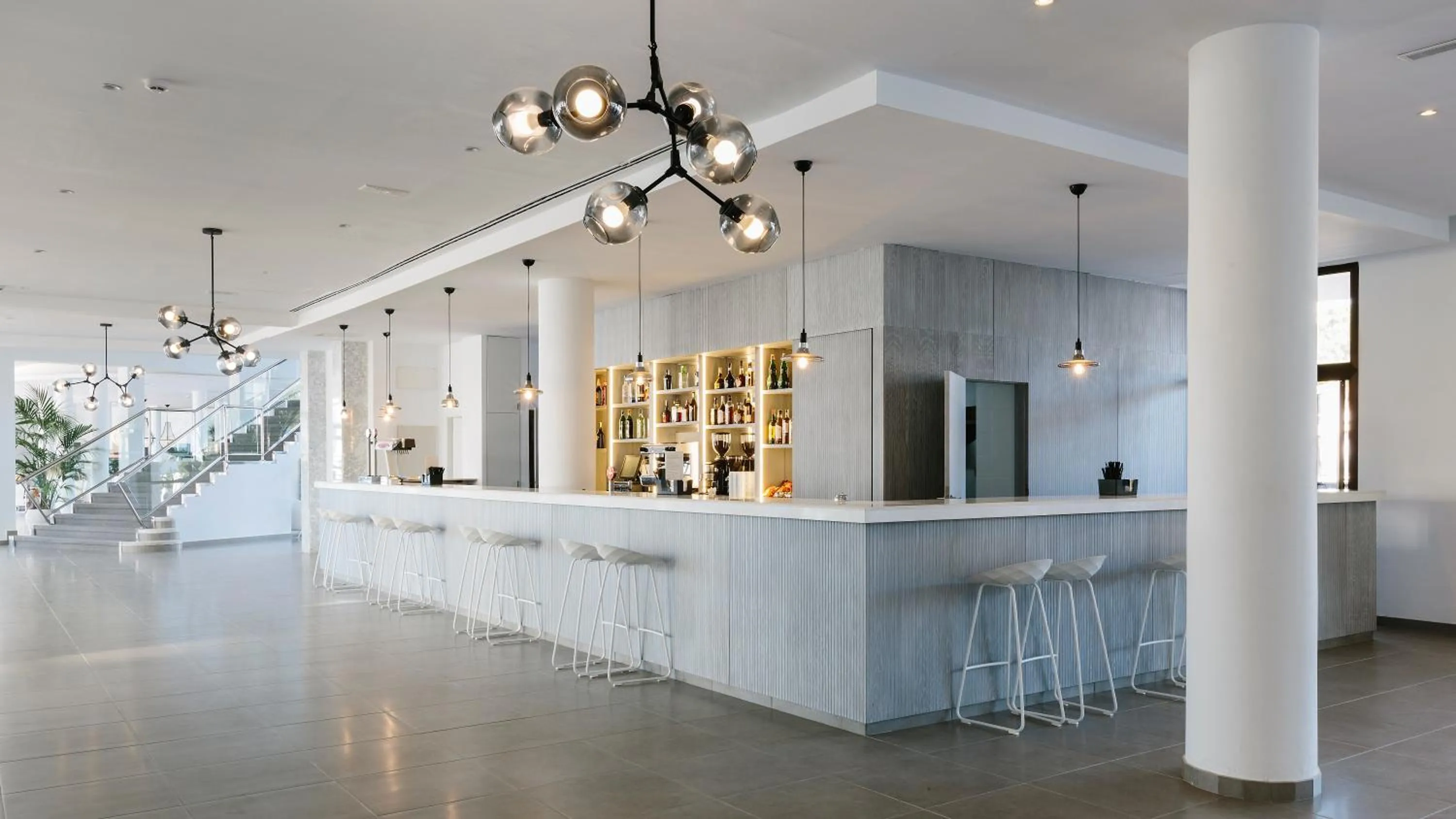 Lounge or bar in AluaSoul Ibiza - Adults only