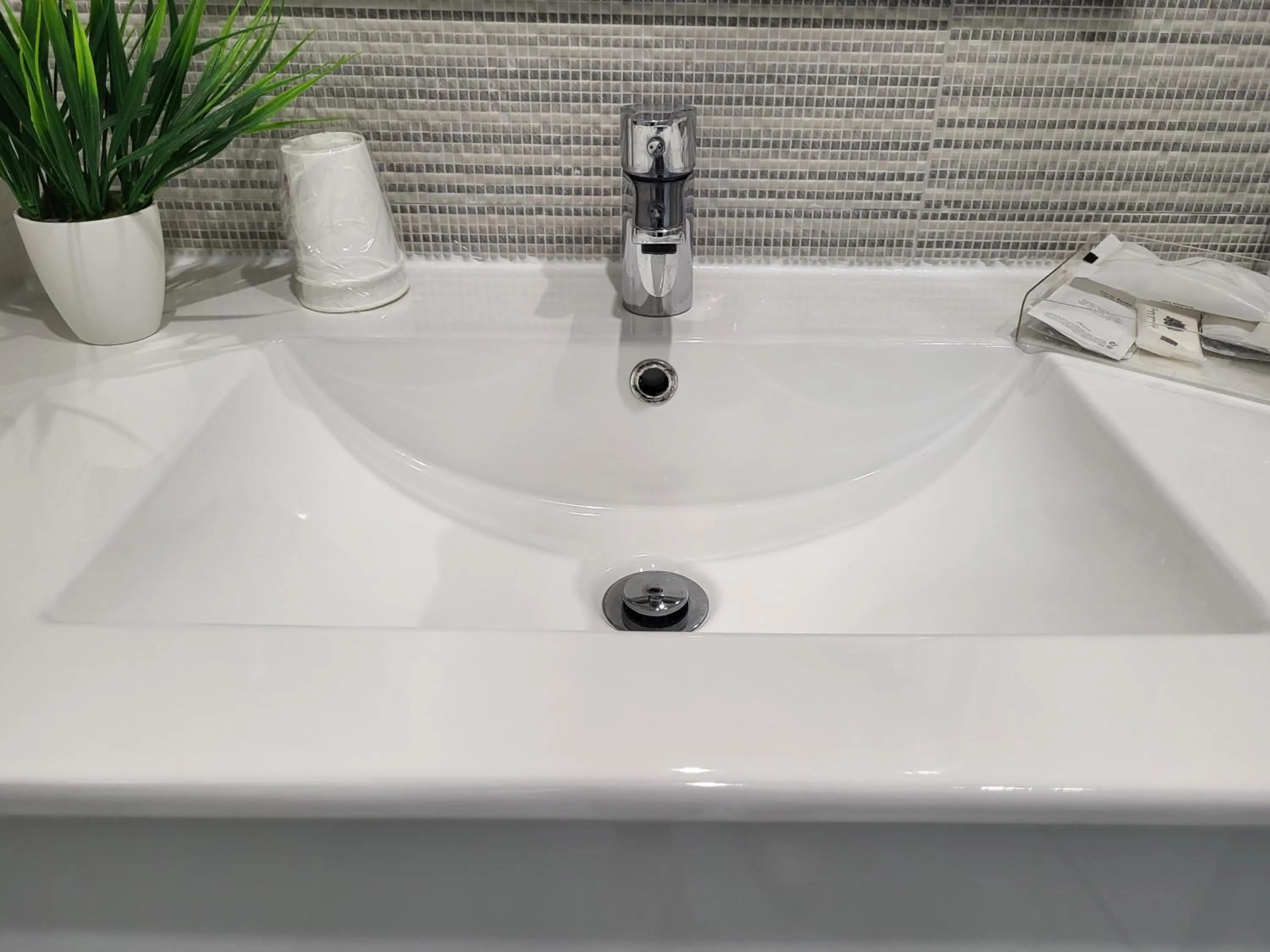 Toilet in Hotel Ancora Mar